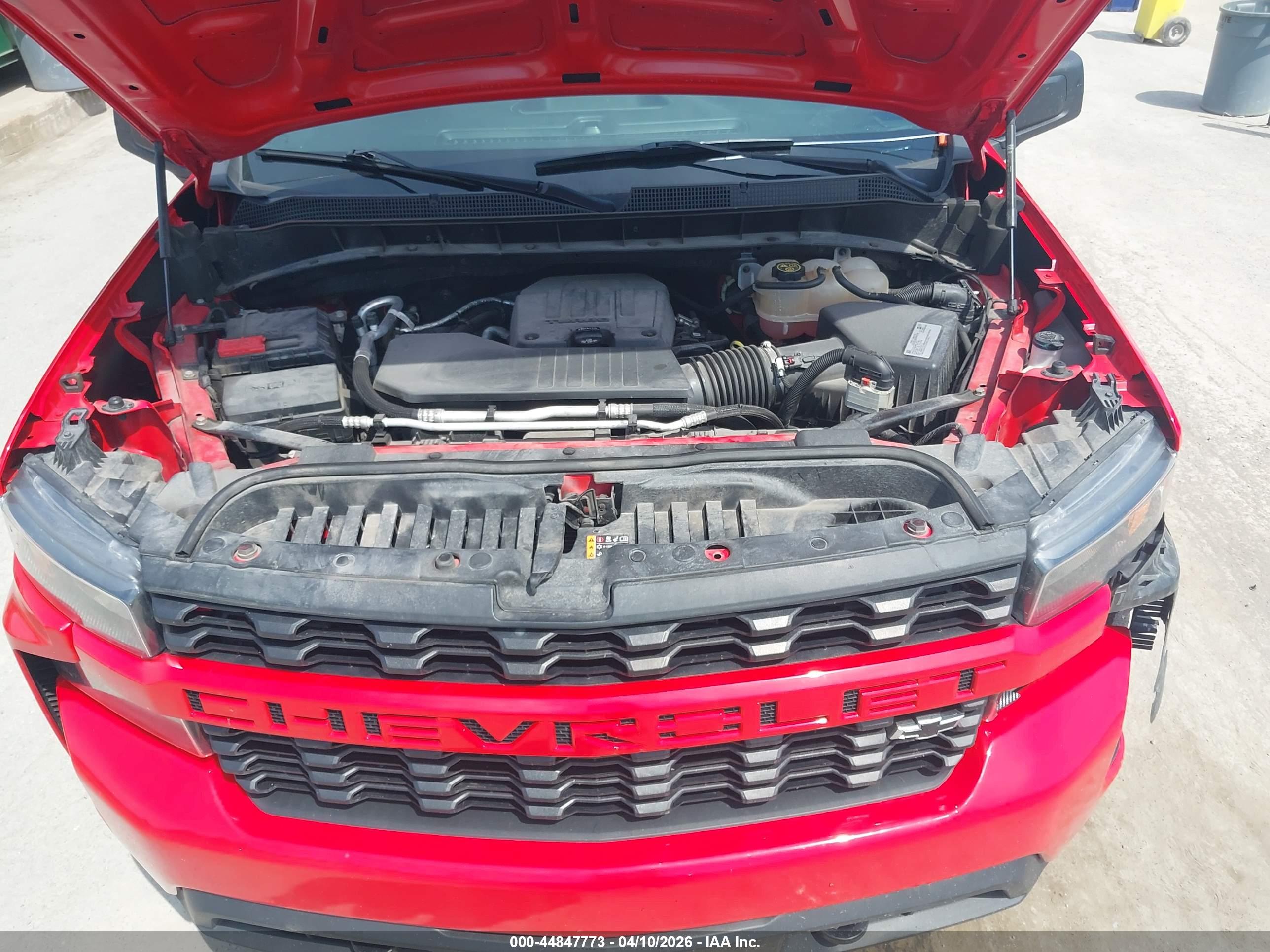 CHEVROLET SILVERADO image 10