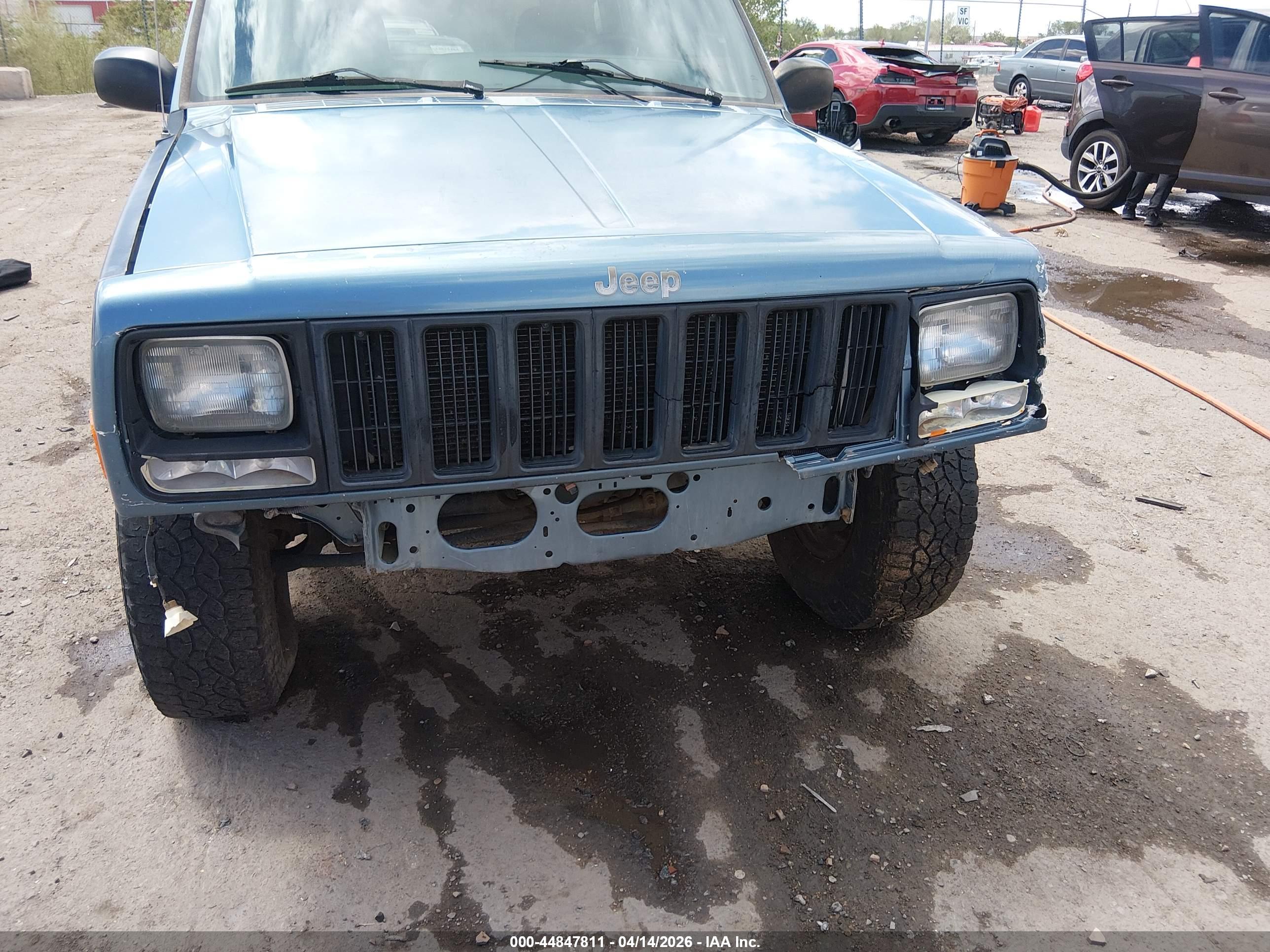 JEEP CHEROKEE image 6