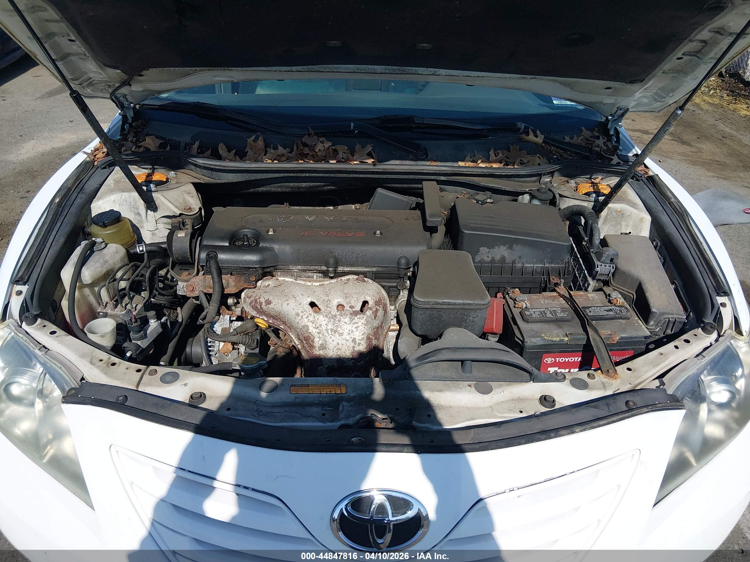 TOYOTA CAMRY image 10