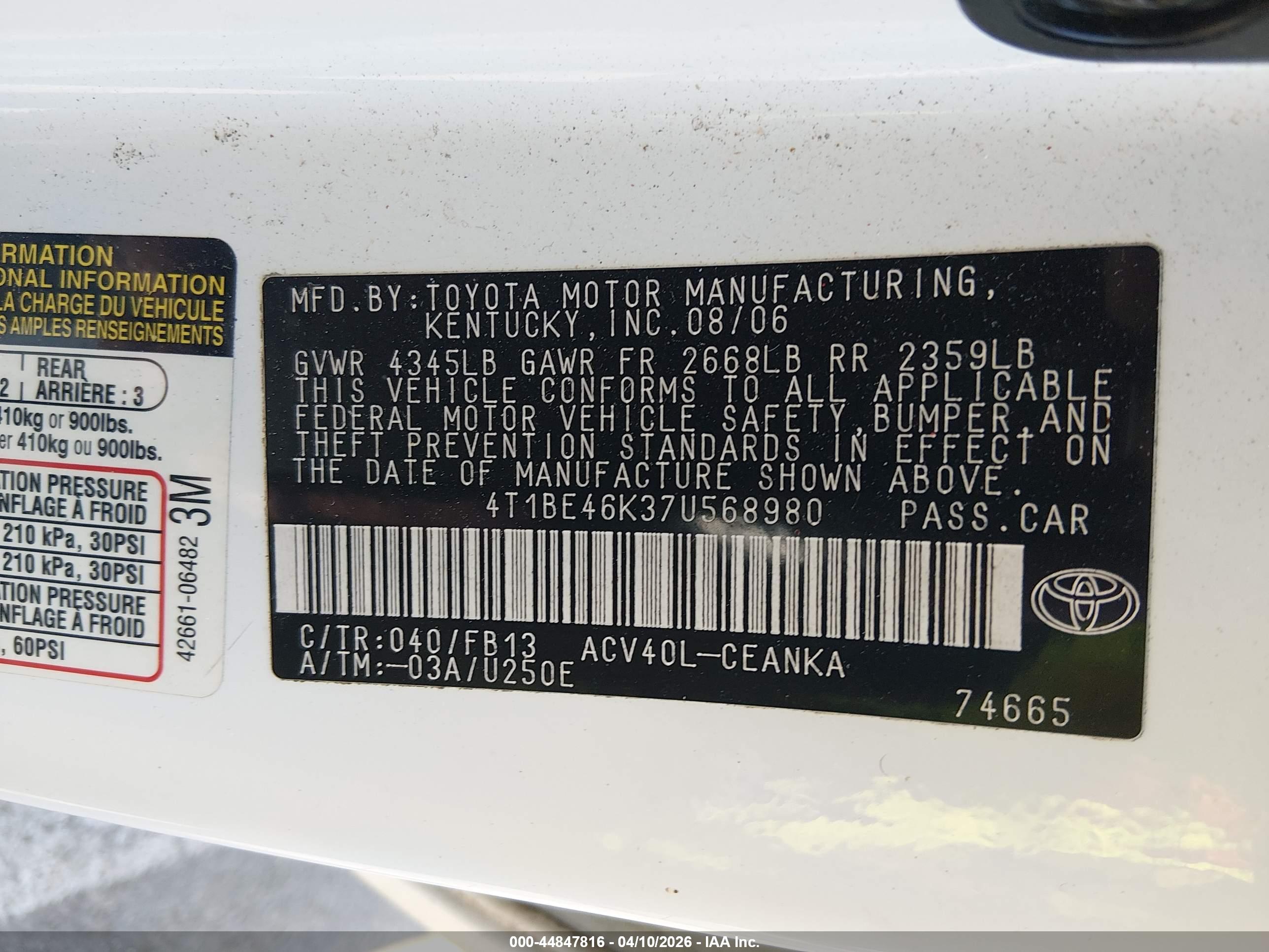TOYOTA CAMRY image 9