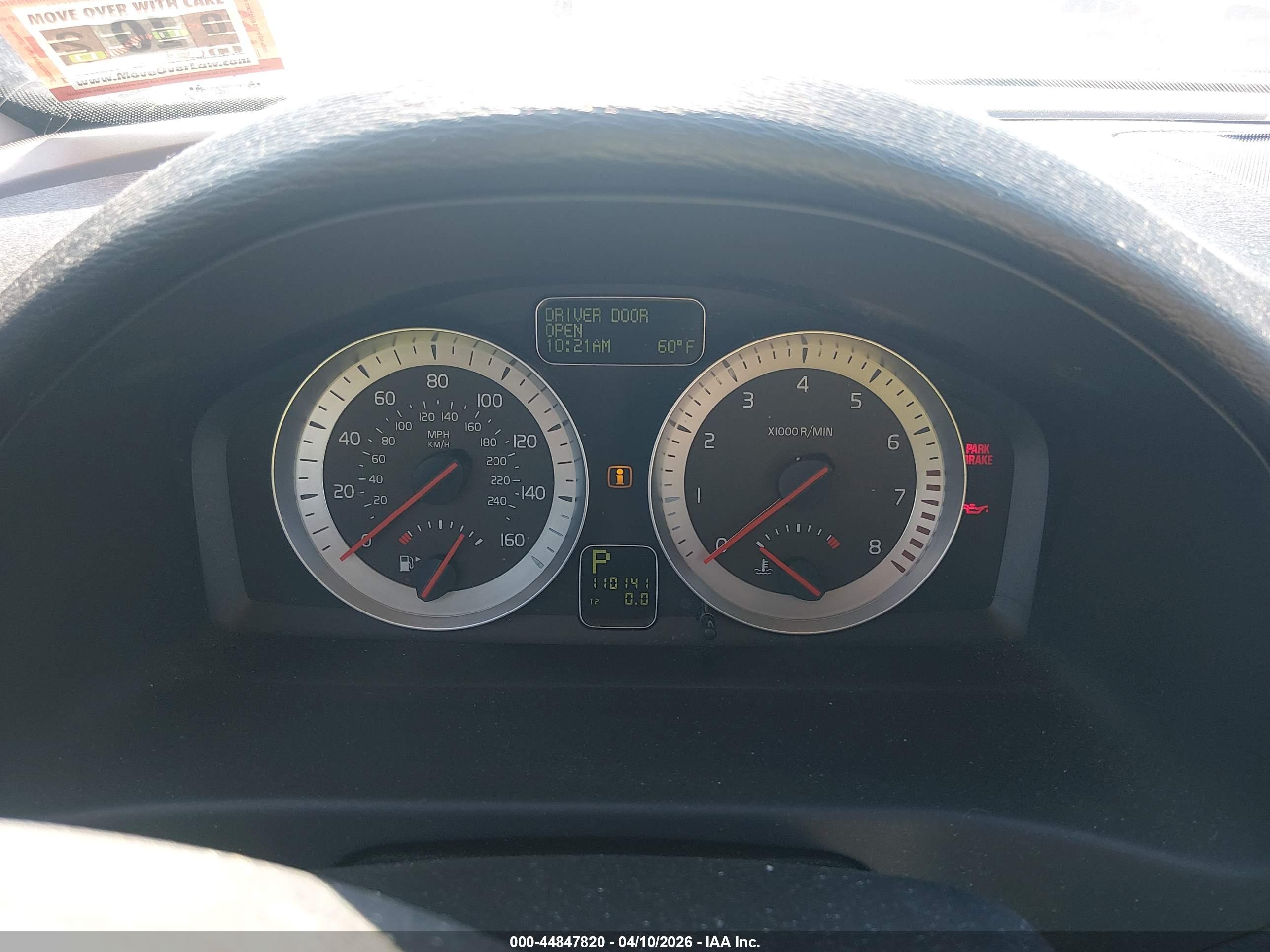 VOLVO C70 image 7
