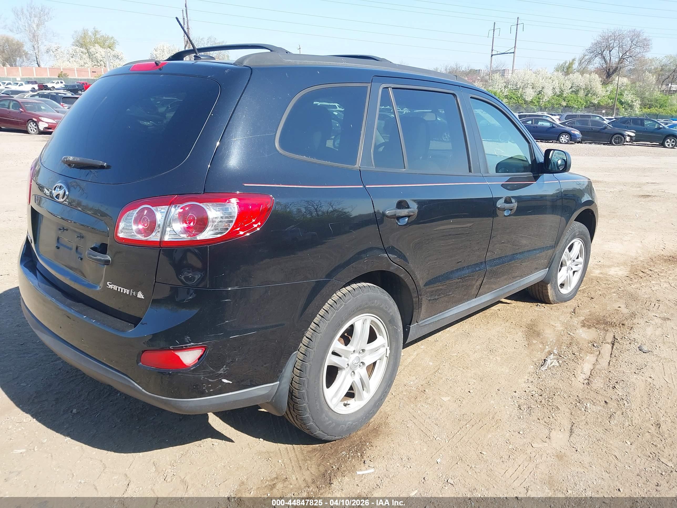 HYUNDAI SANTA image 4