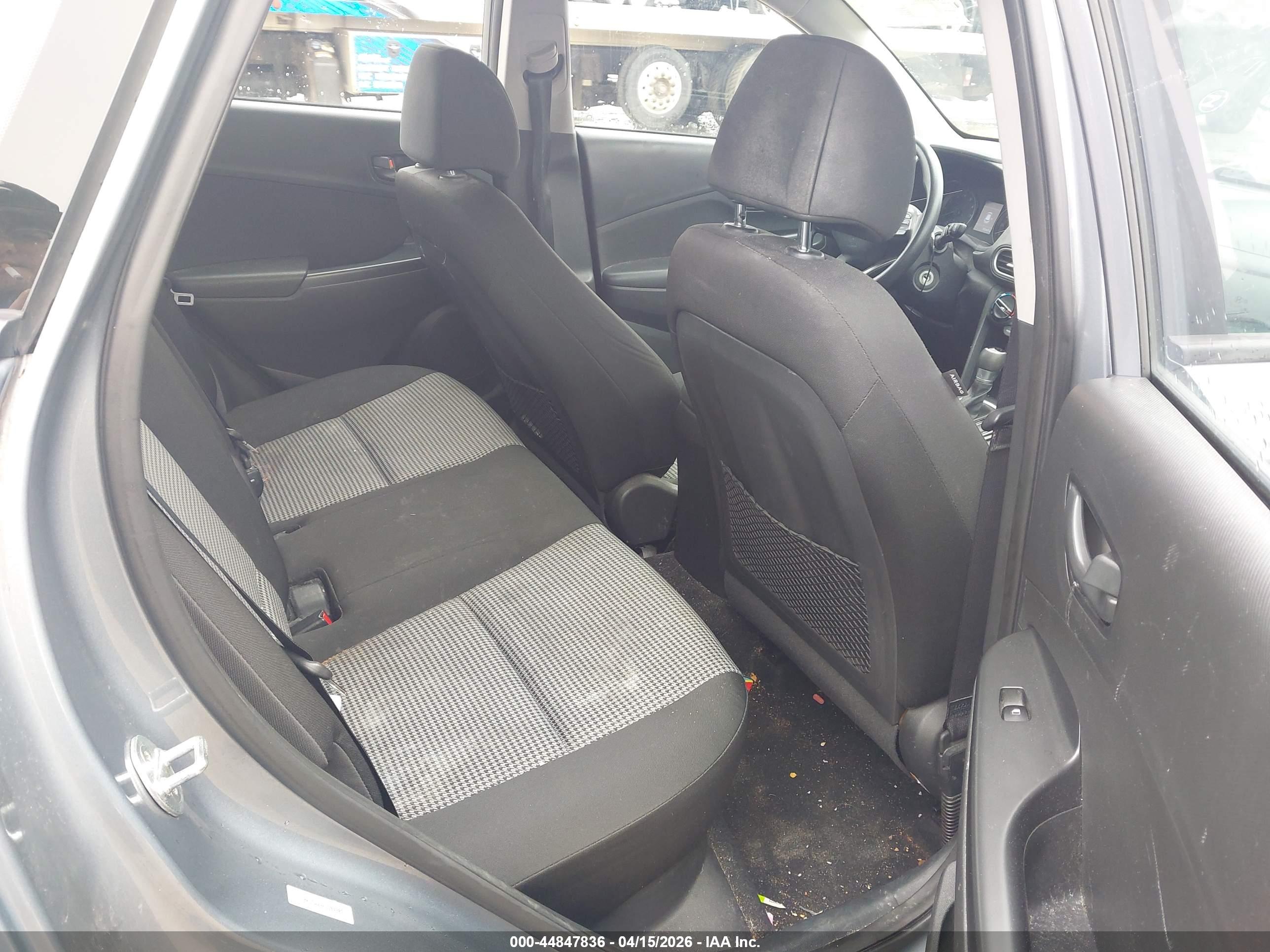 HYUNDAI KONA image 8