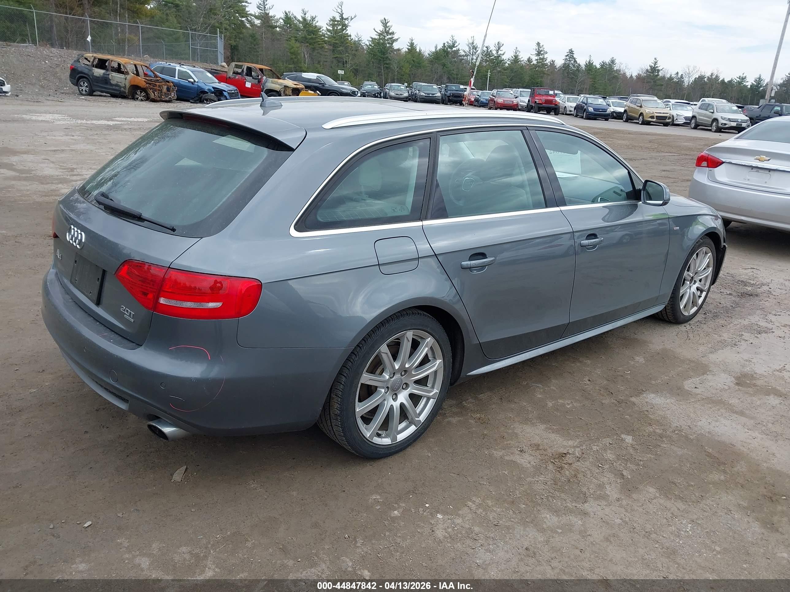 AUDI A4 image 4