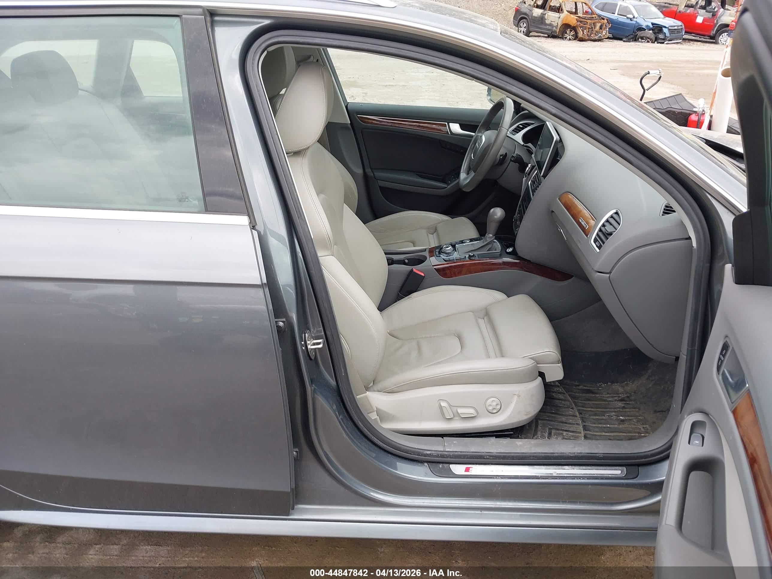 AUDI A4 image 5