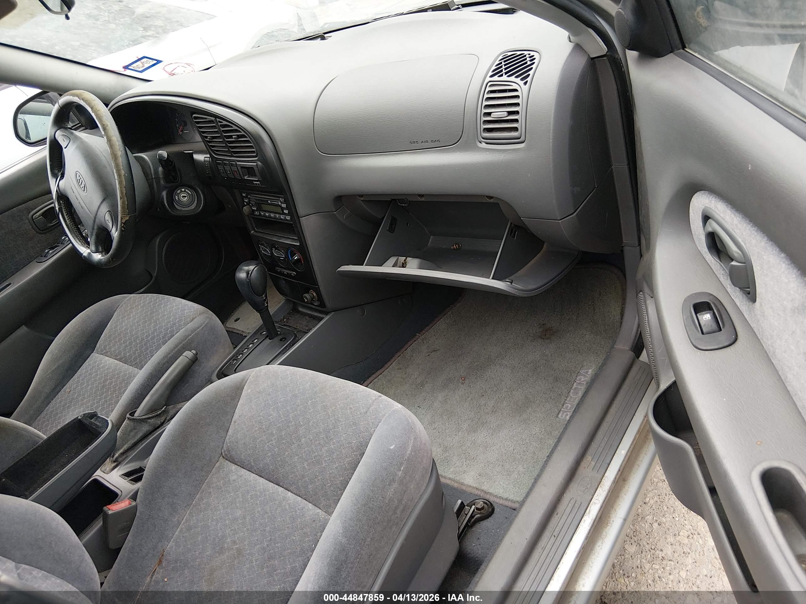 KIA SPECTRA image 5