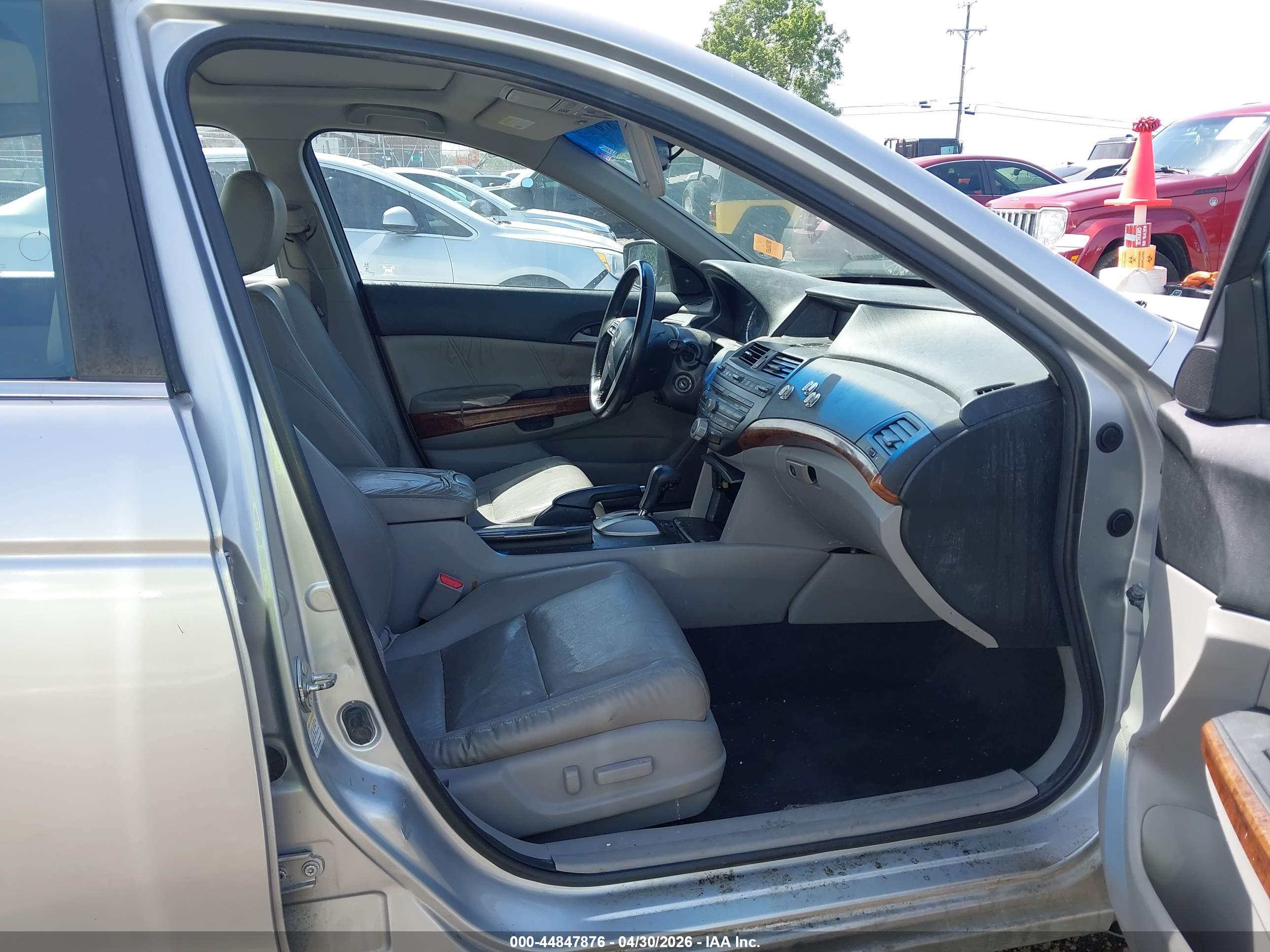 HONDA ACCORD image 5