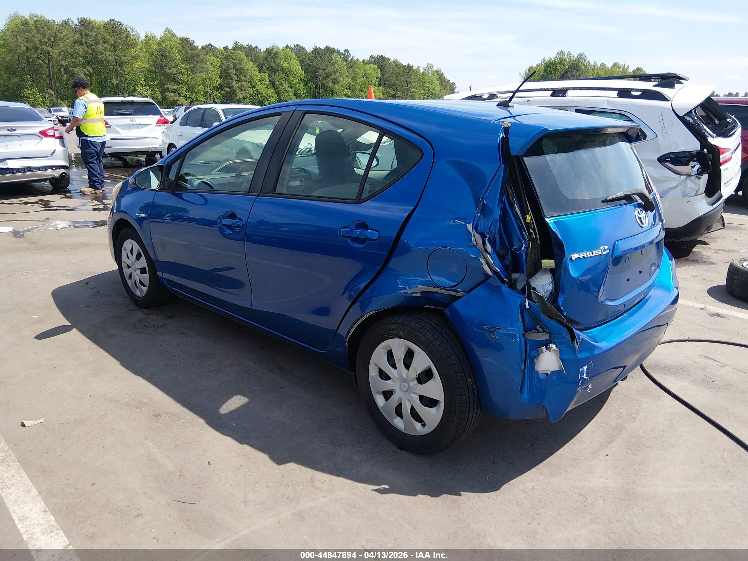 TOYOTA PRIUS image 3