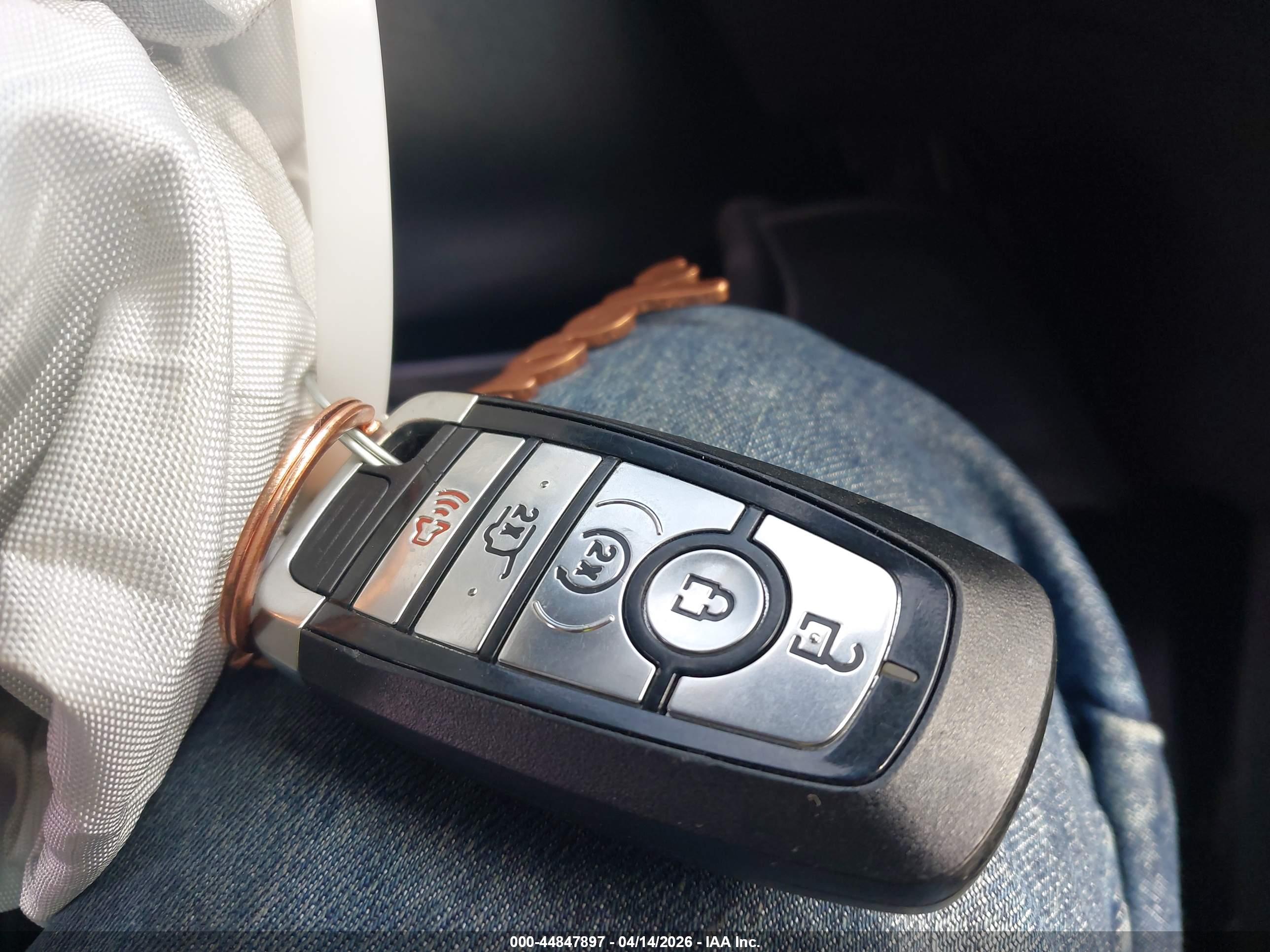 FORD EXPLORER image 11