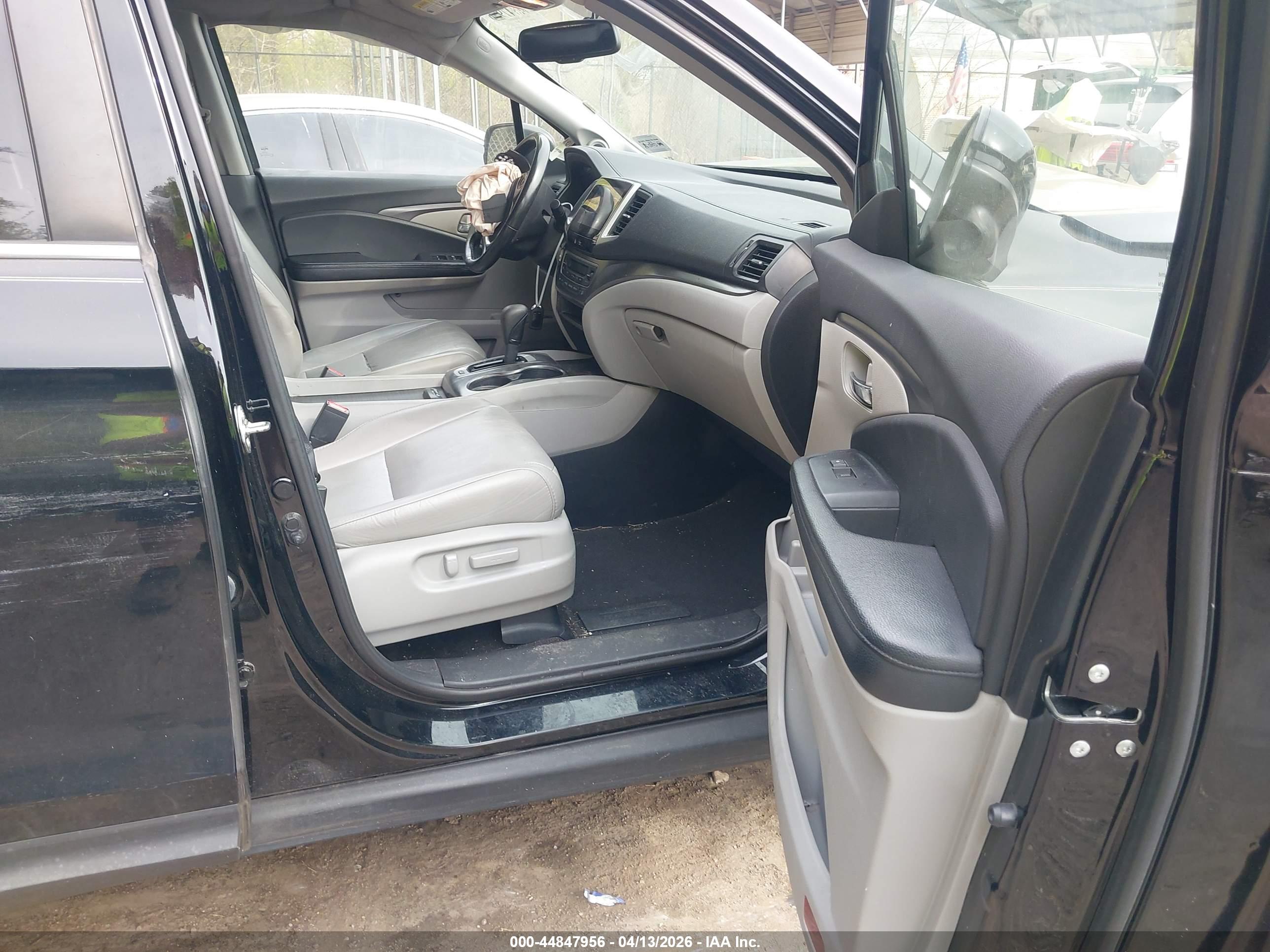 HONDA PILOT image 5