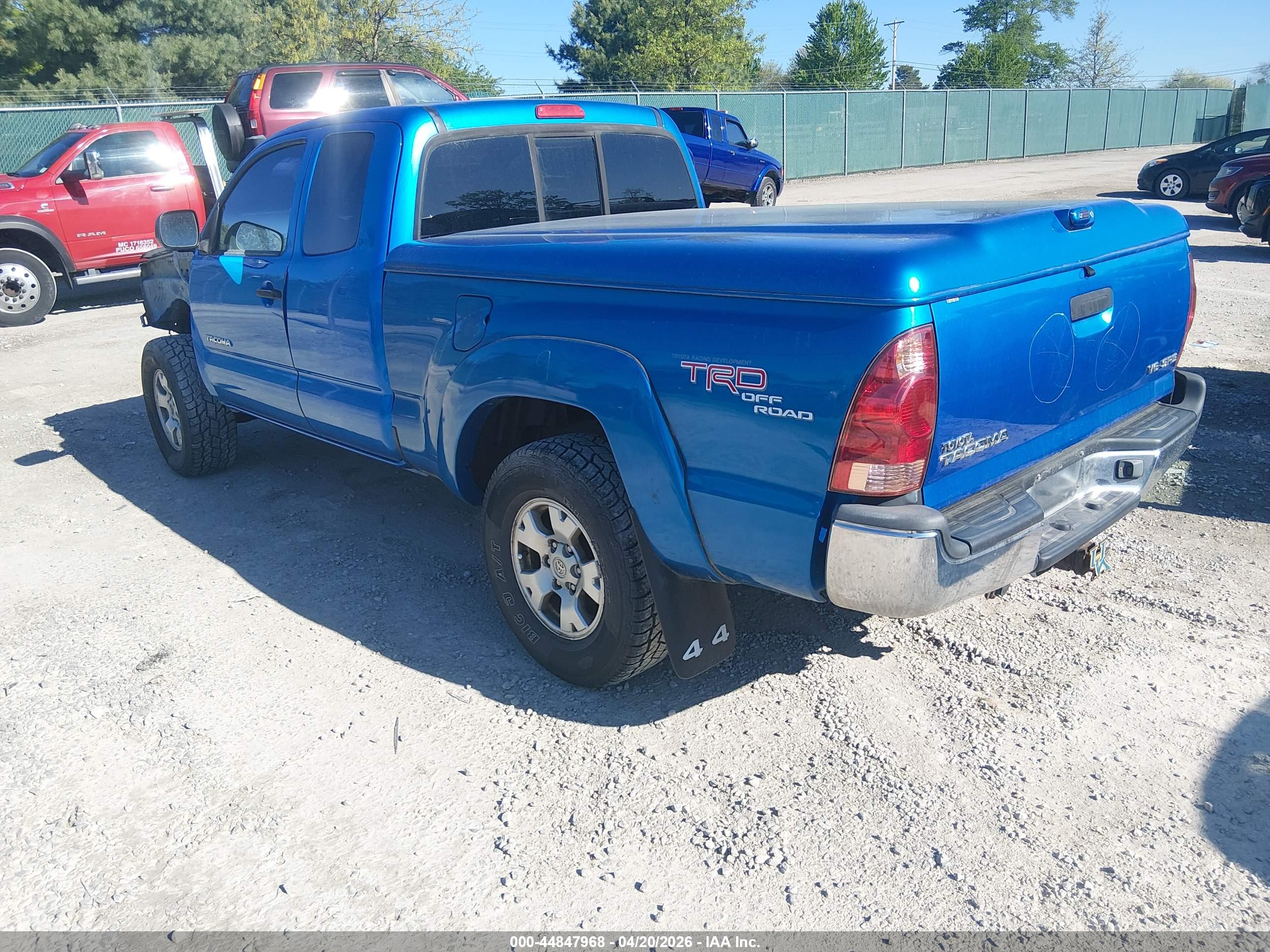 TOYOTA TACOMA image 3