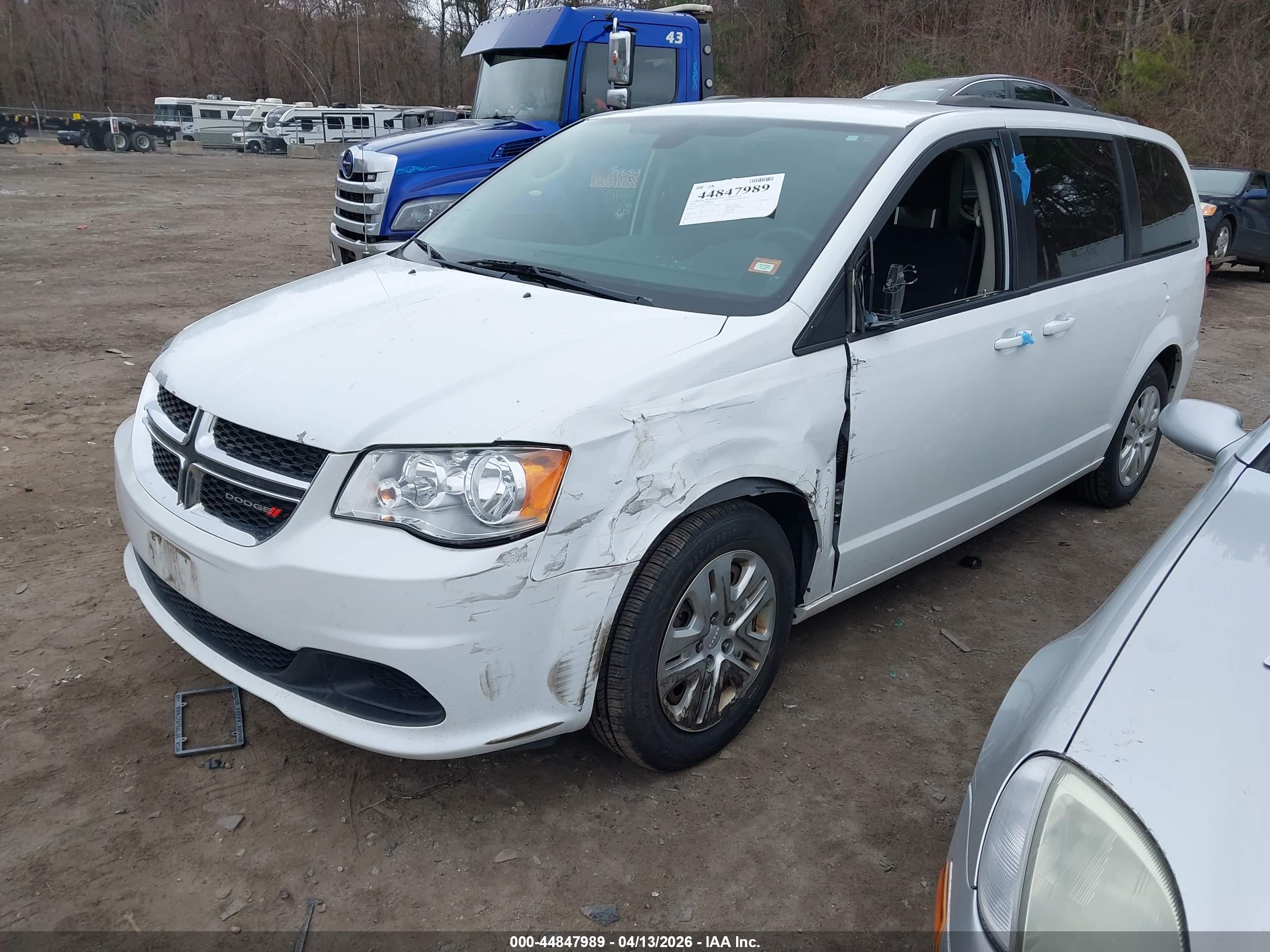 DODGE GRAND image 2