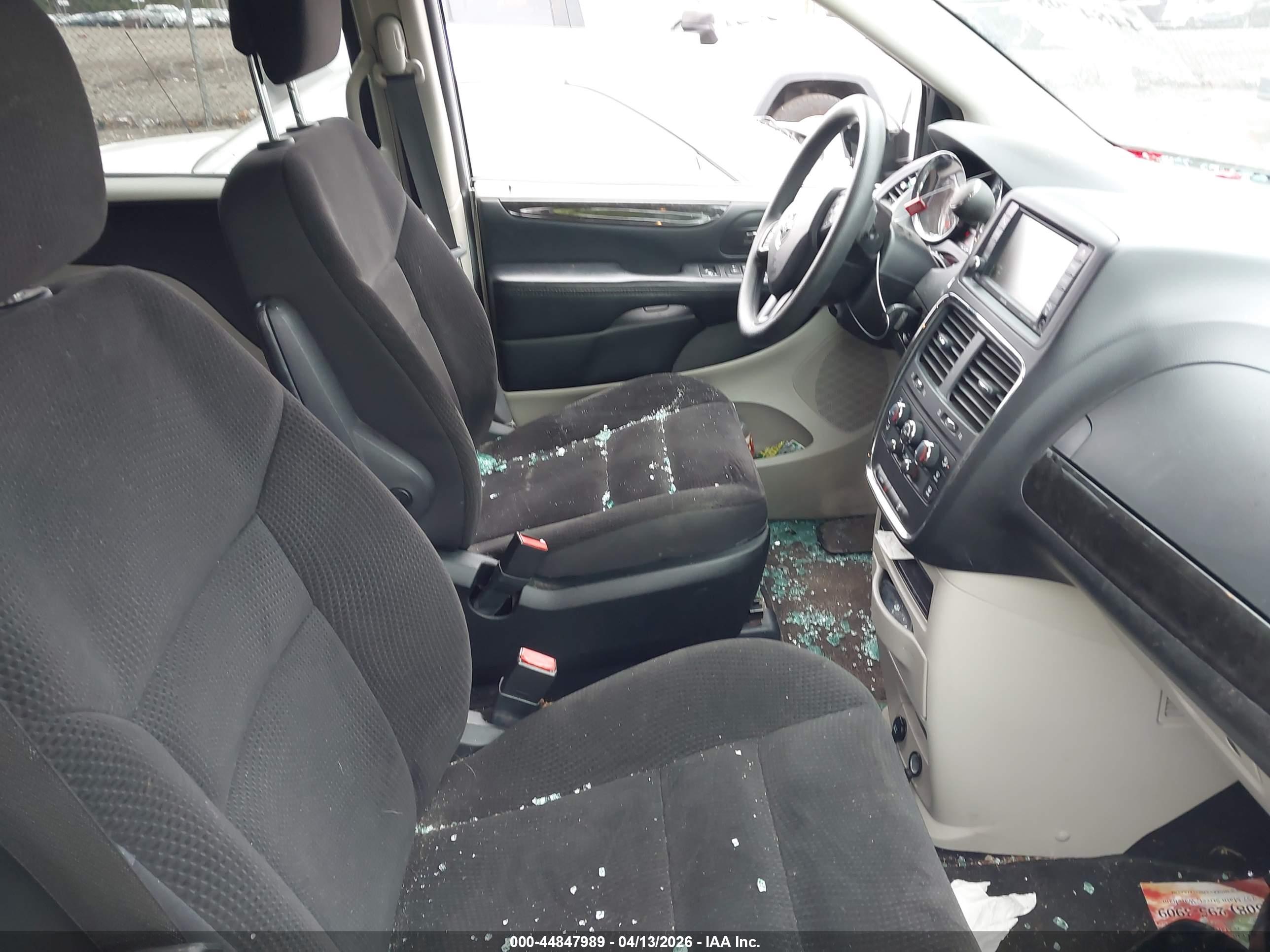 DODGE GRAND image 5