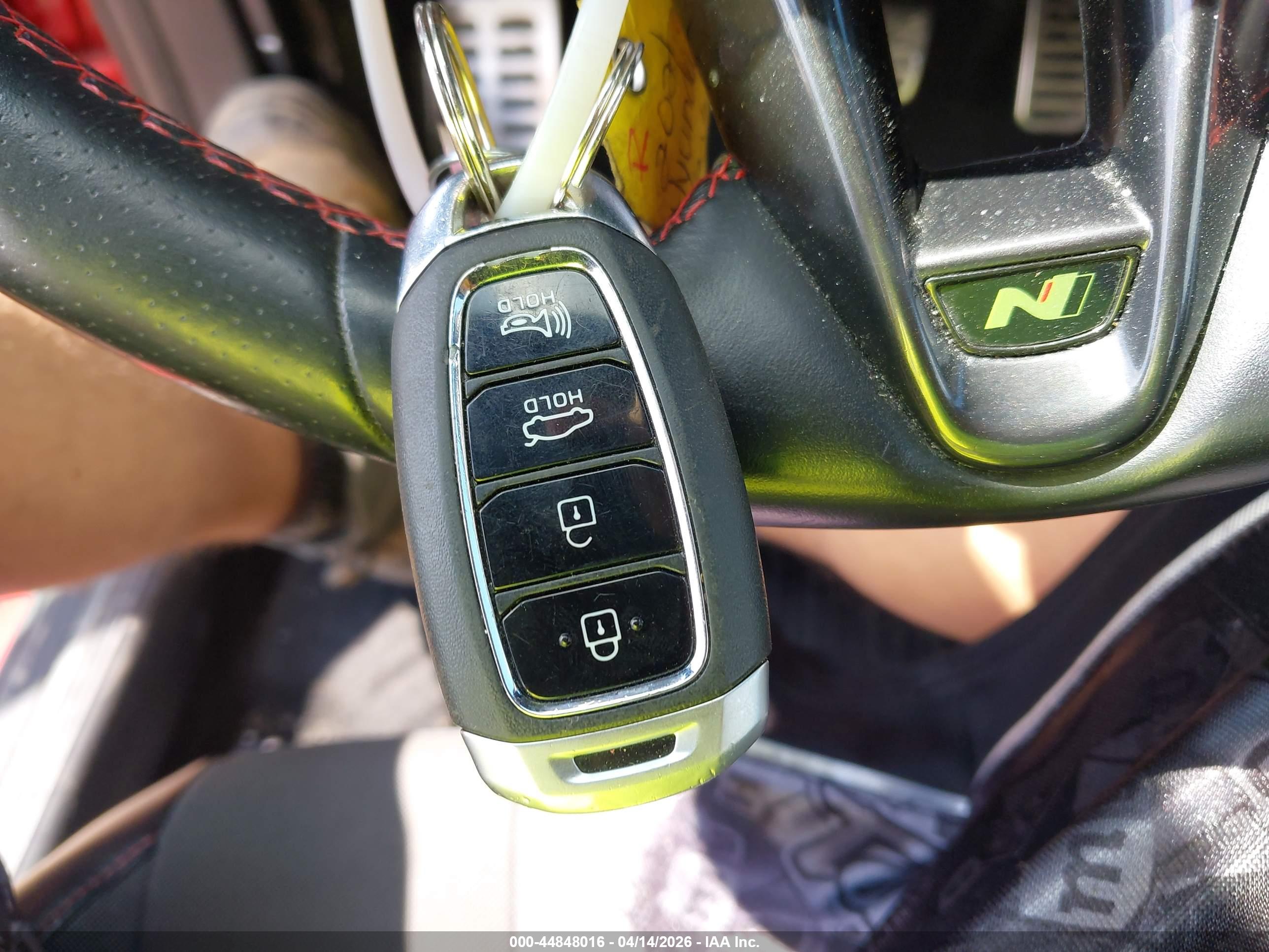 HYUNDAI ELANTRA image 11
