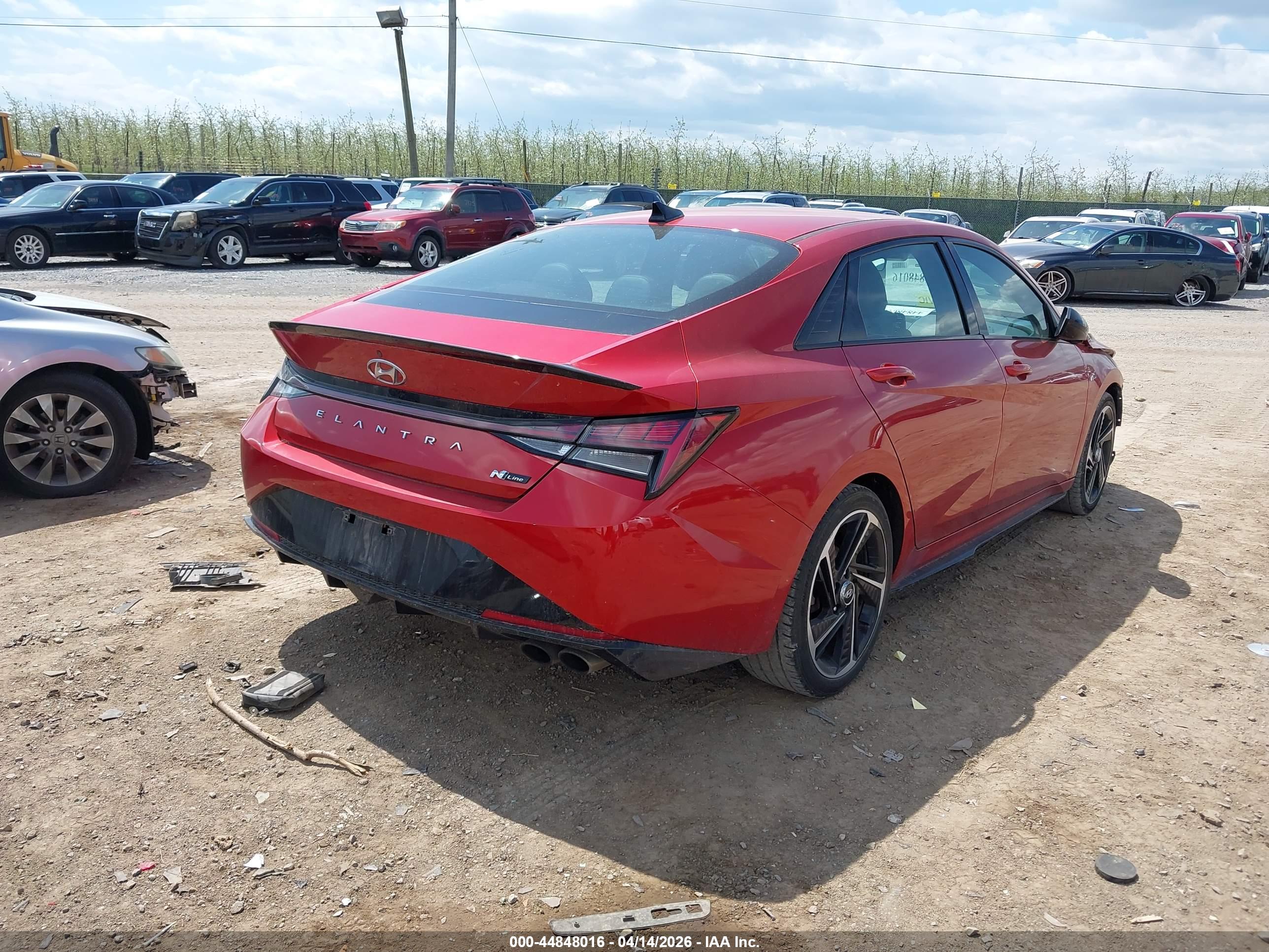 HYUNDAI ELANTRA image 4
