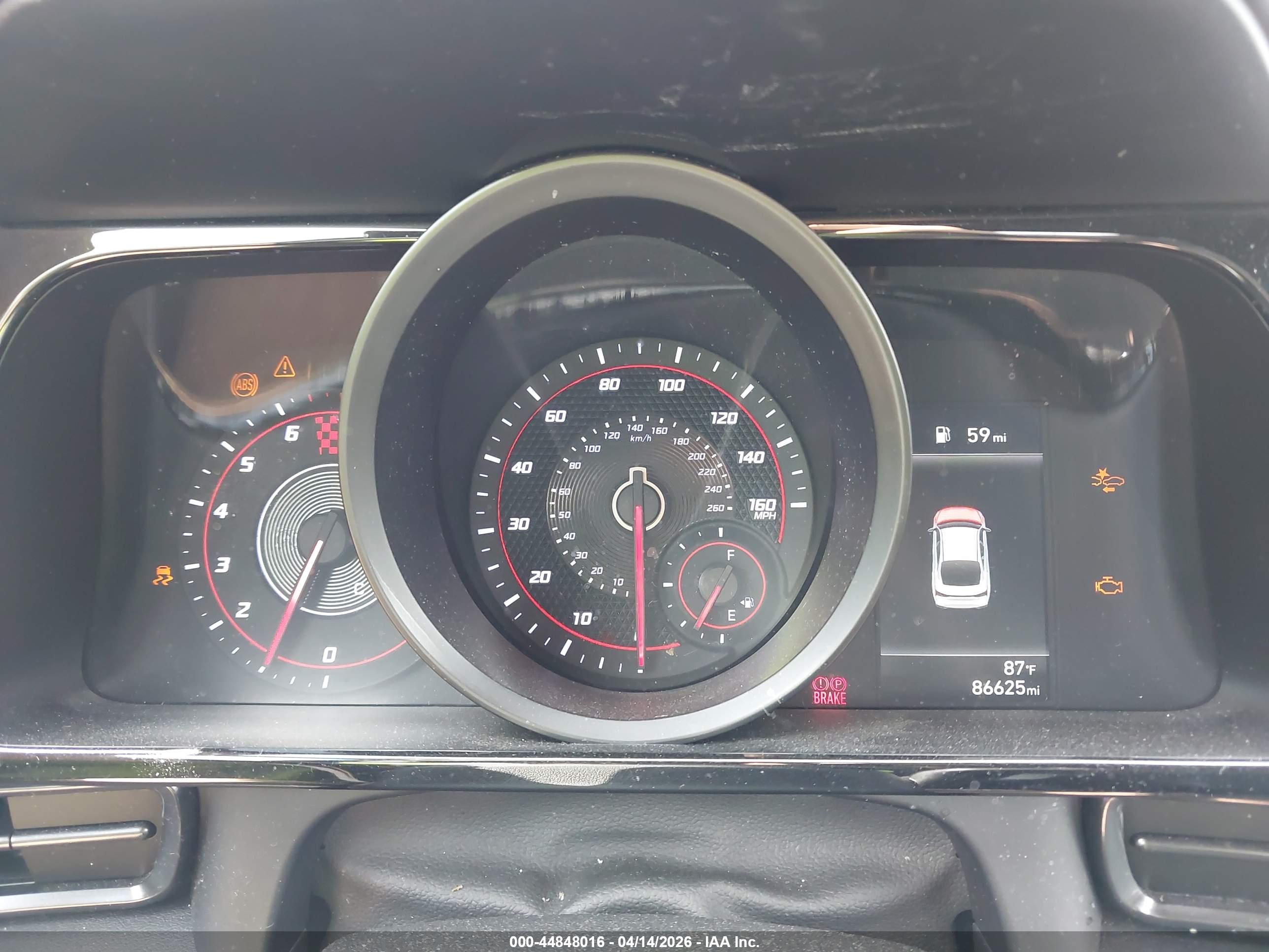 HYUNDAI ELANTRA image 7