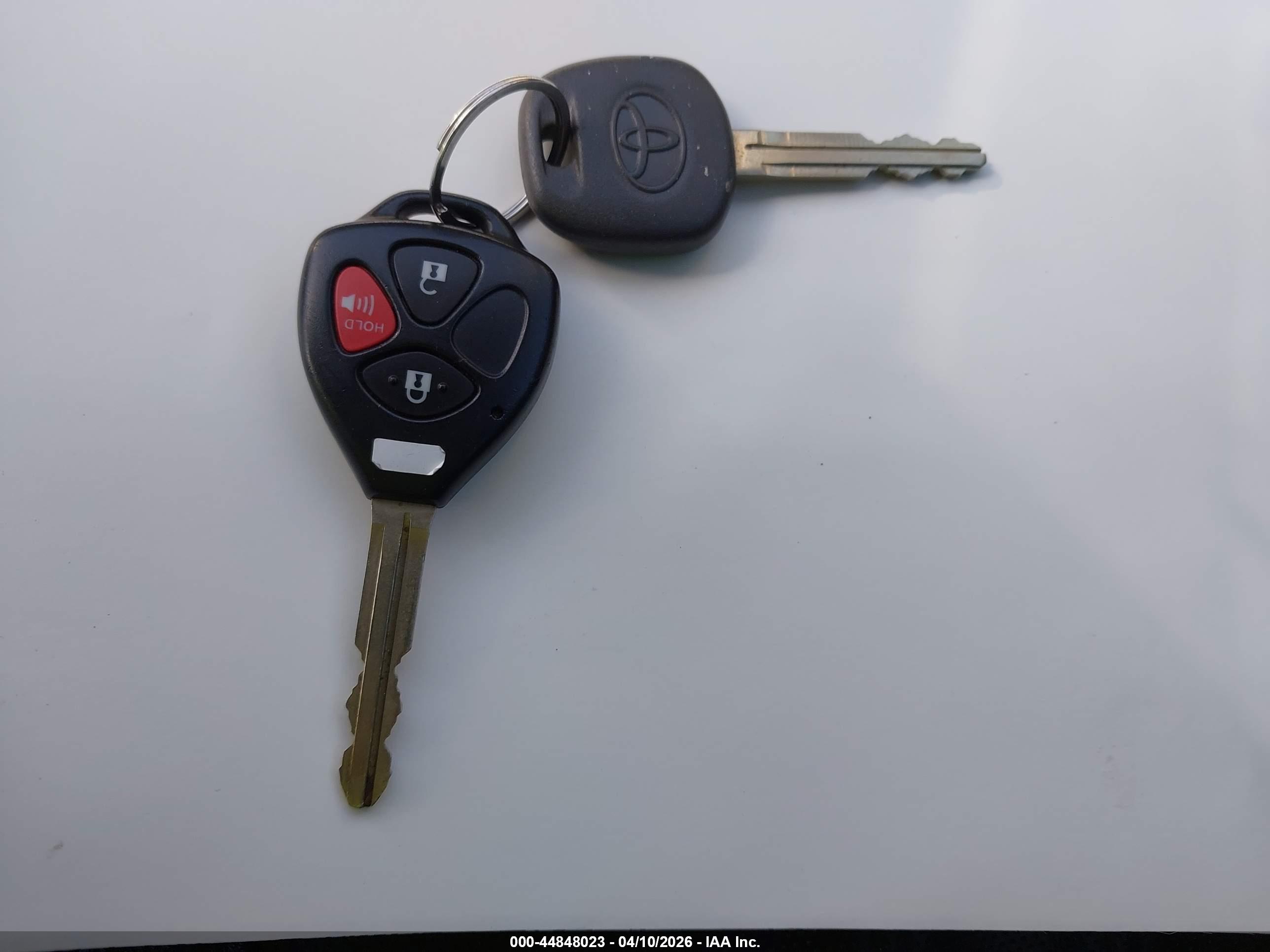 TOYOTA RAV4 image 11