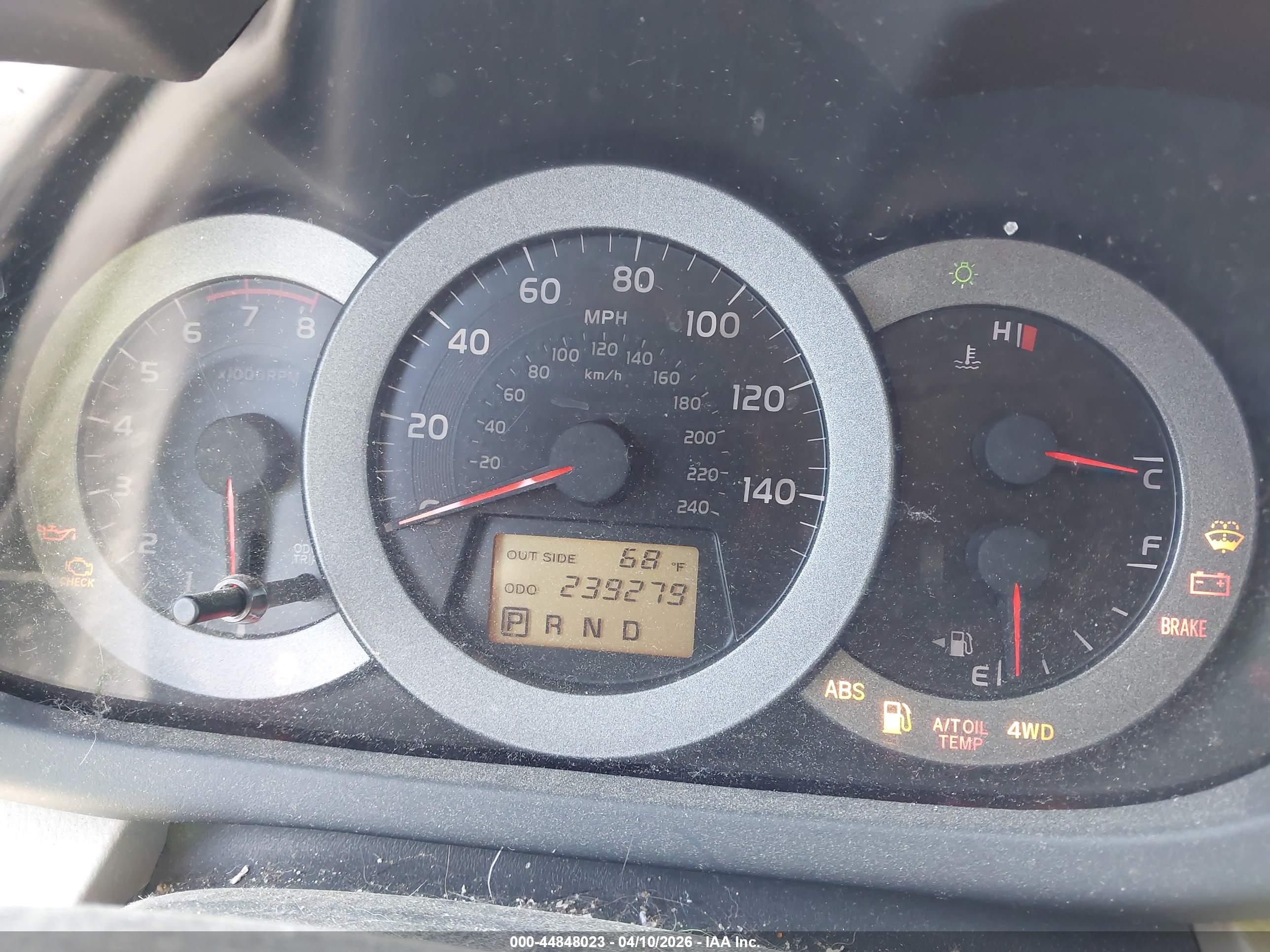 TOYOTA RAV4 image 7