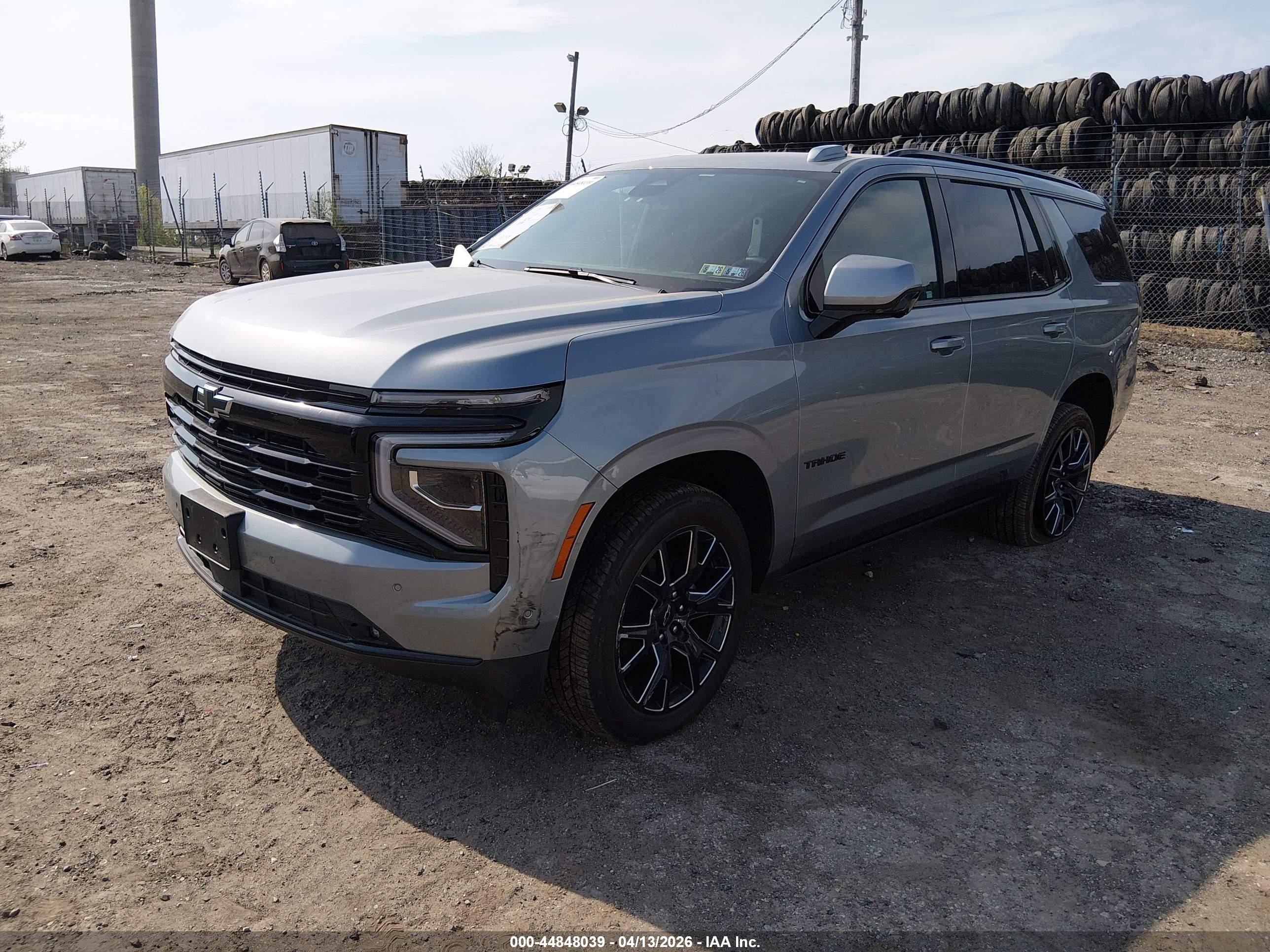CHEVROLET TAHOE image 2