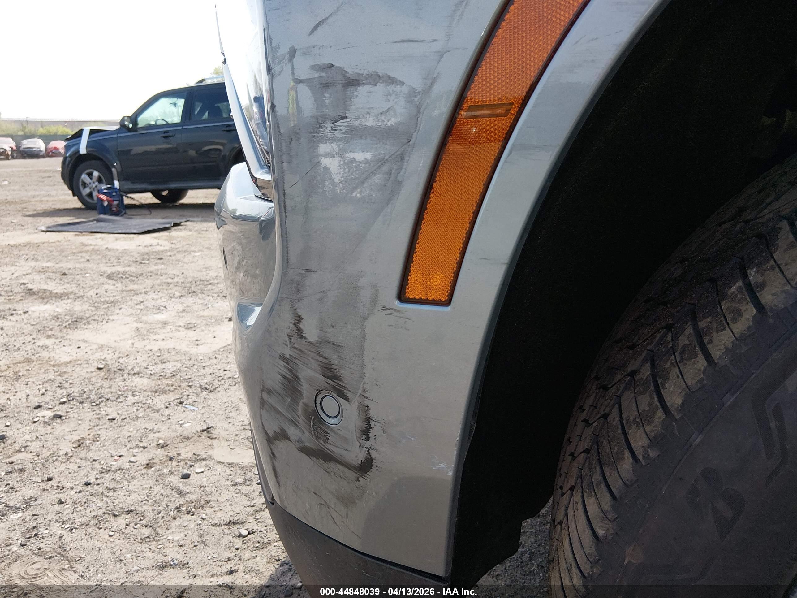 CHEVROLET TAHOE image 6