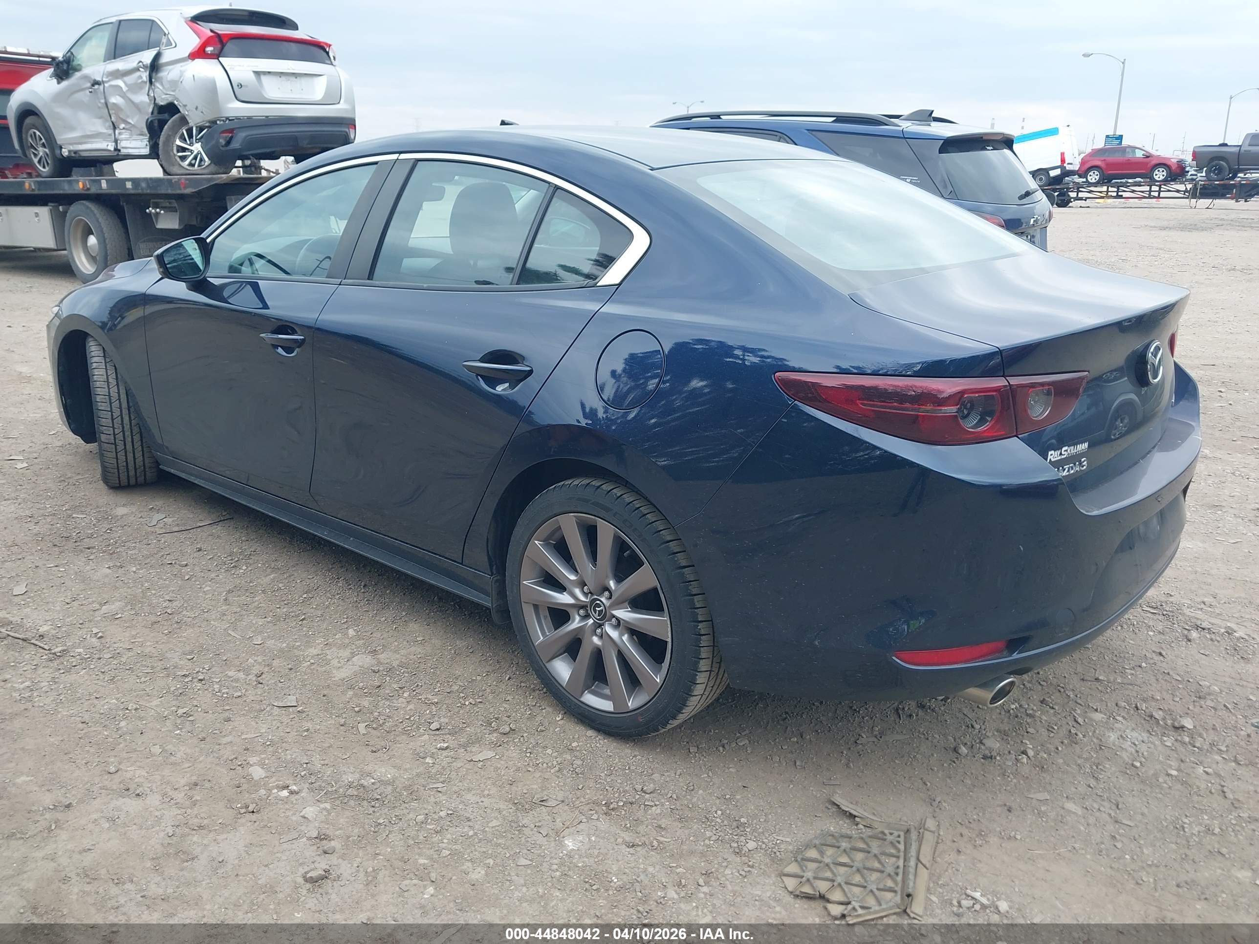 MAZDA MAZDA3 image 3