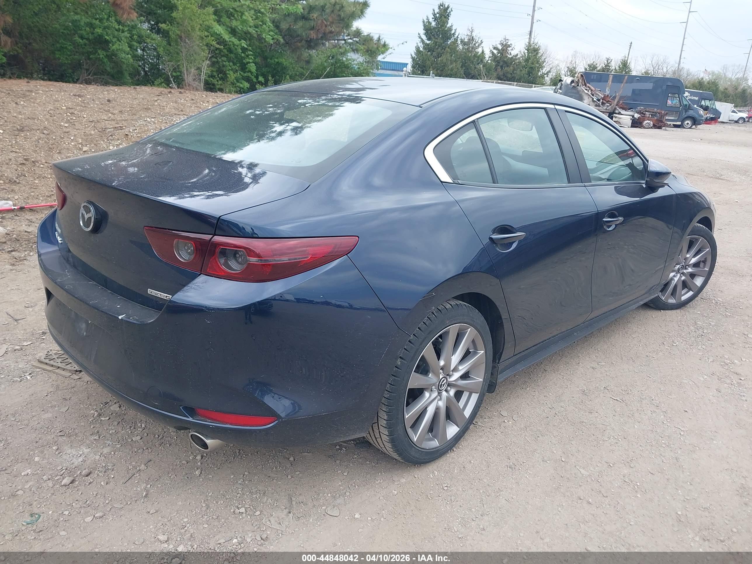 MAZDA MAZDA3 image 4