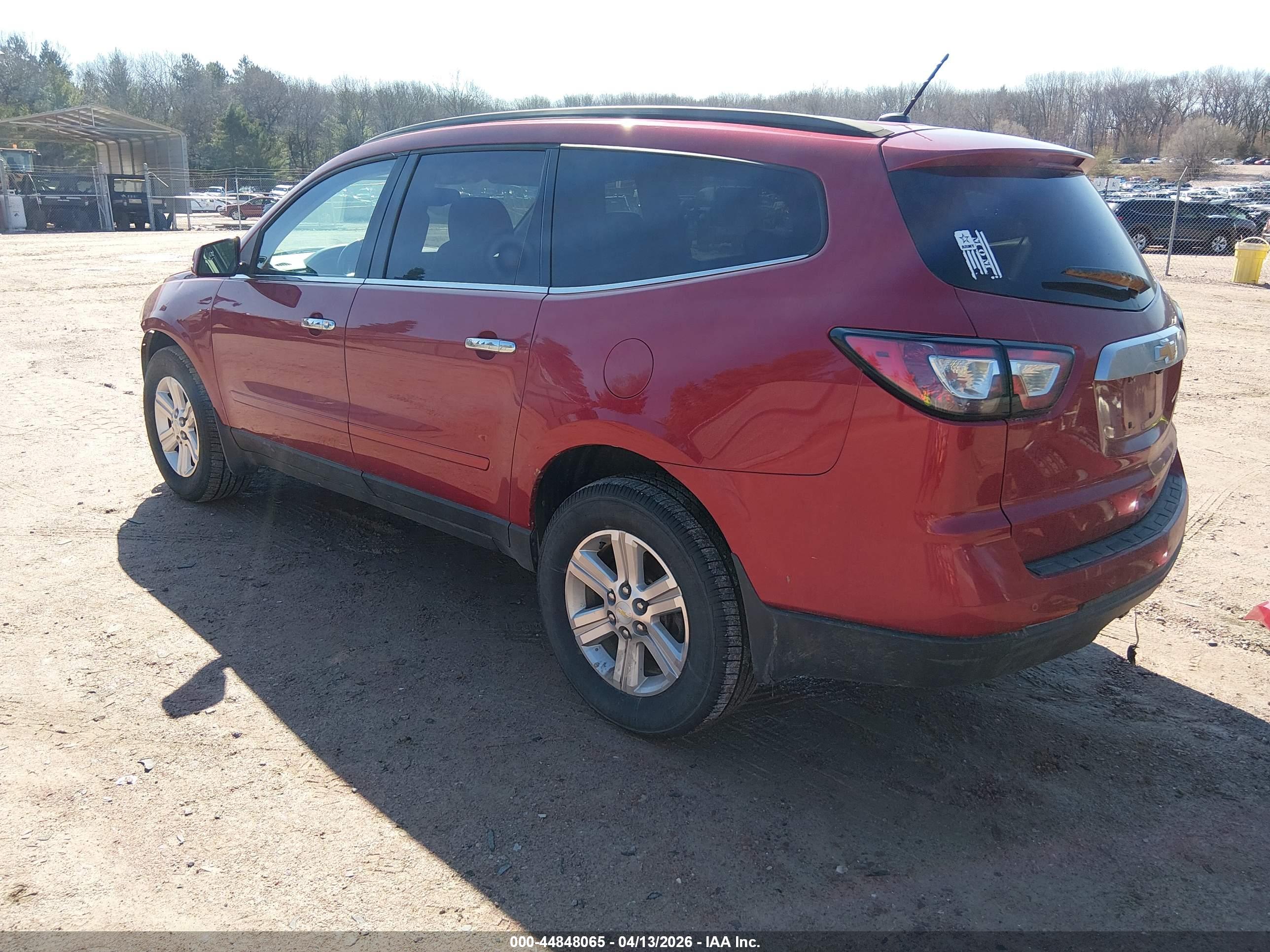 CHEVROLET TRAVERSE image 3