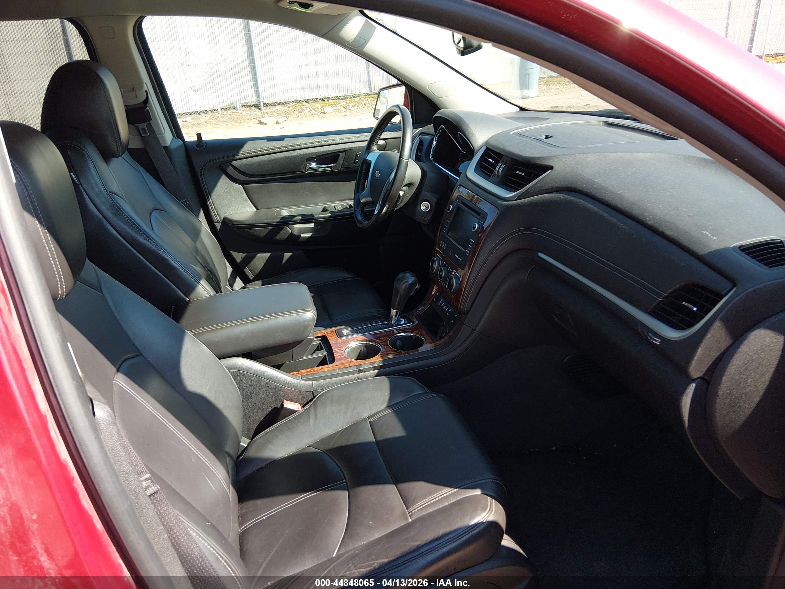 CHEVROLET TRAVERSE image 5