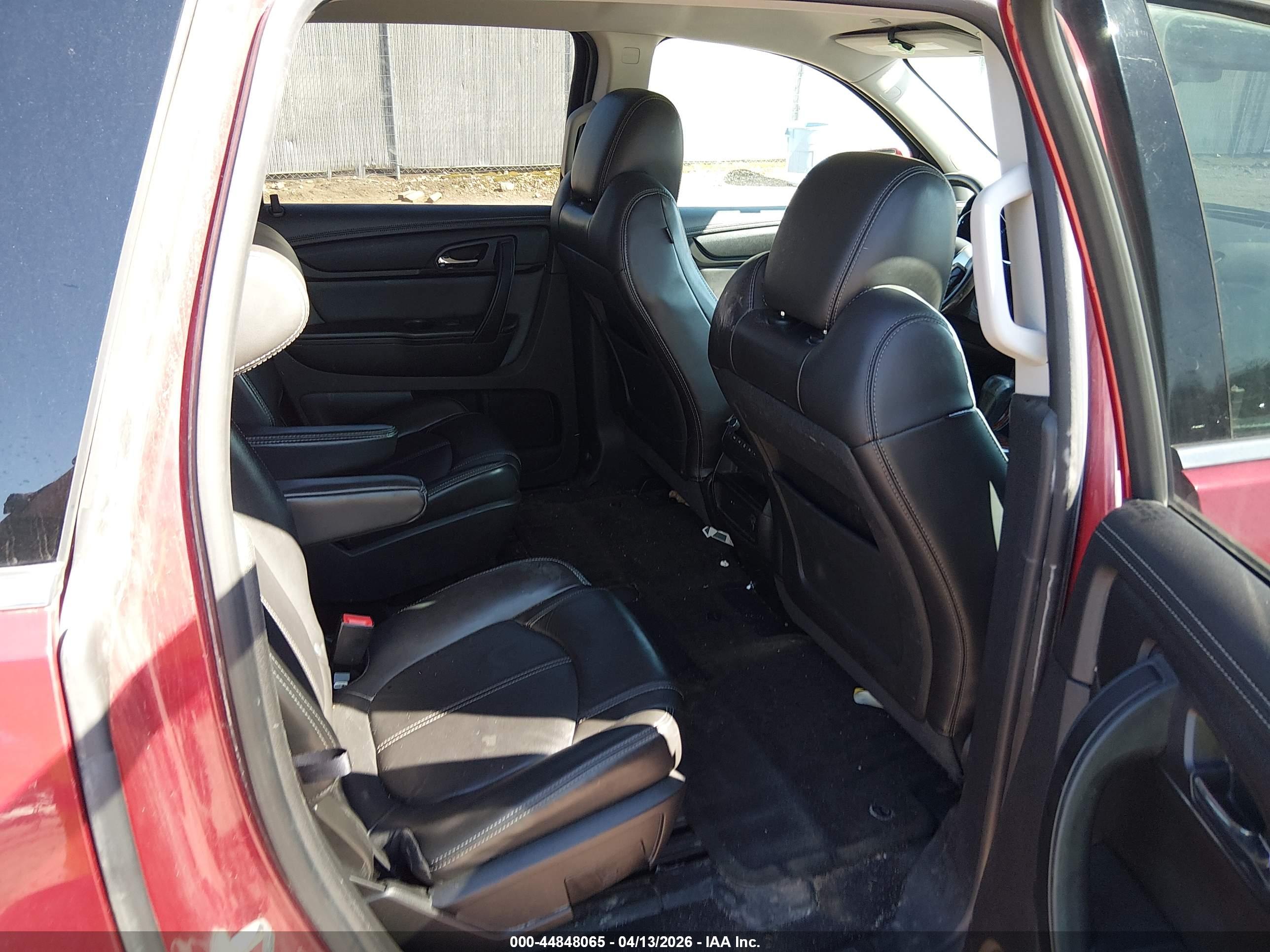 CHEVROLET TRAVERSE image 8