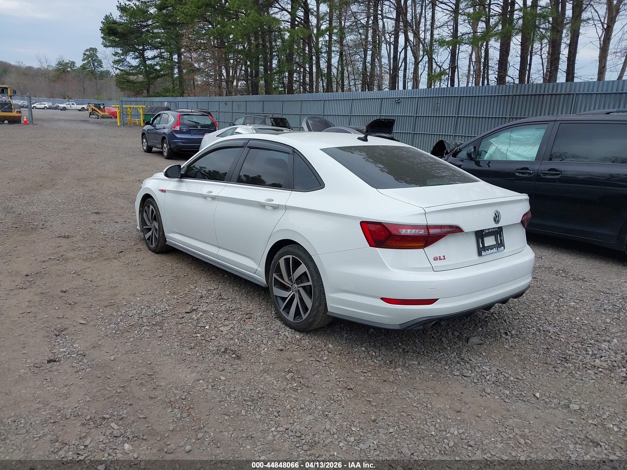 VOLKSWAGEN JETTA image 3