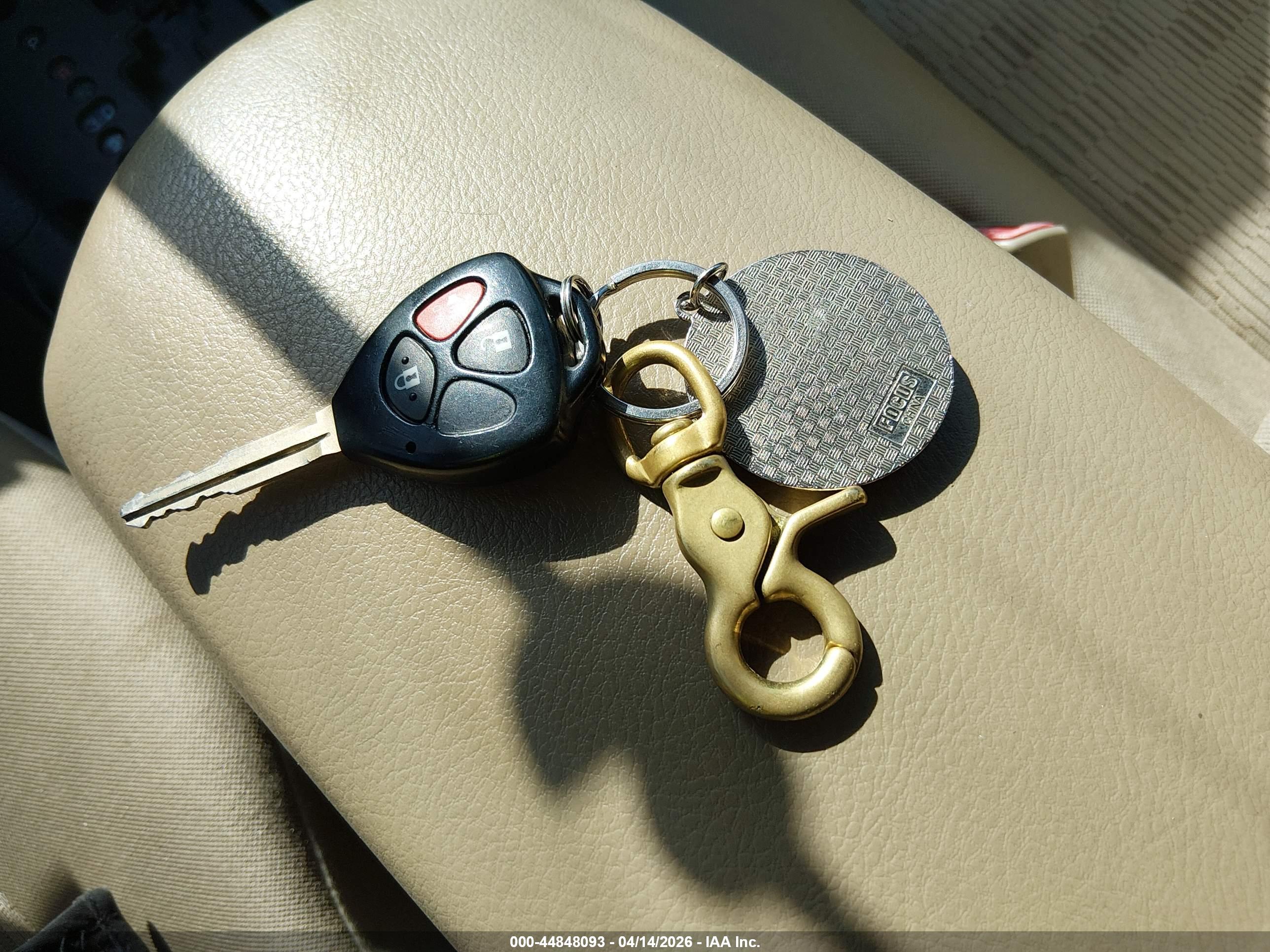 TOYOTA RAV4 image 11
