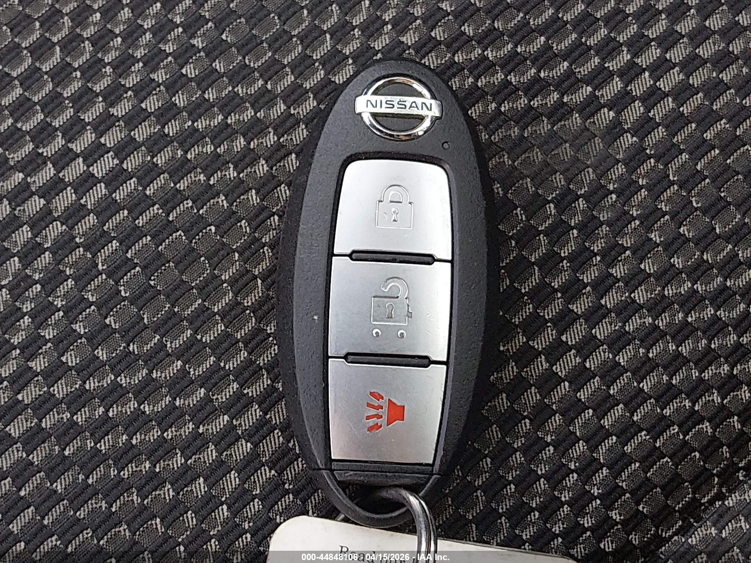 NISSAN ROGUE image 11