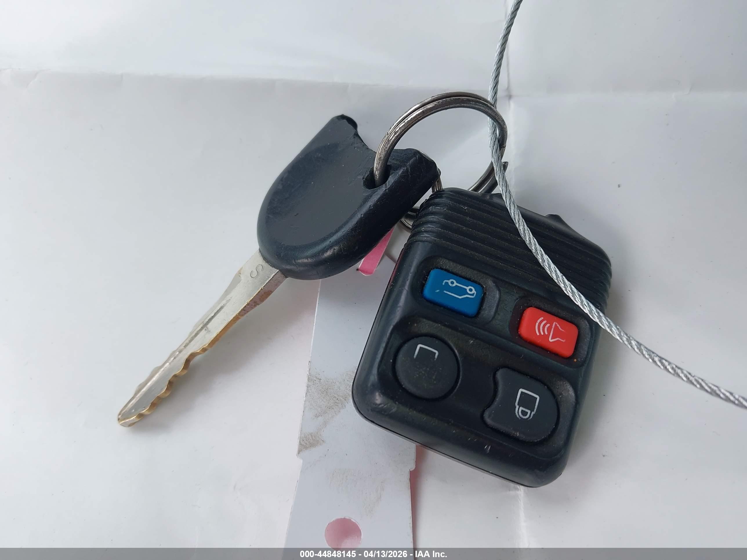 FORD ESCAPE image 11