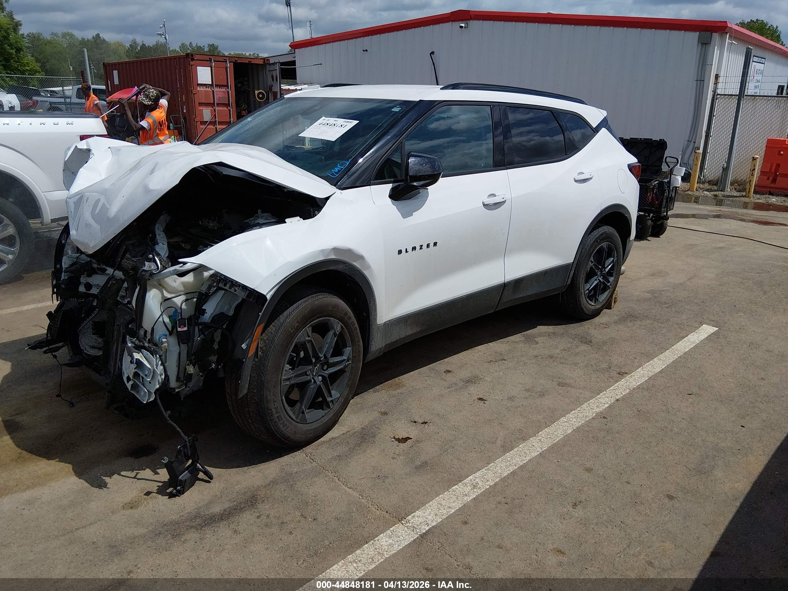 CHEVROLET BLAZER image 2