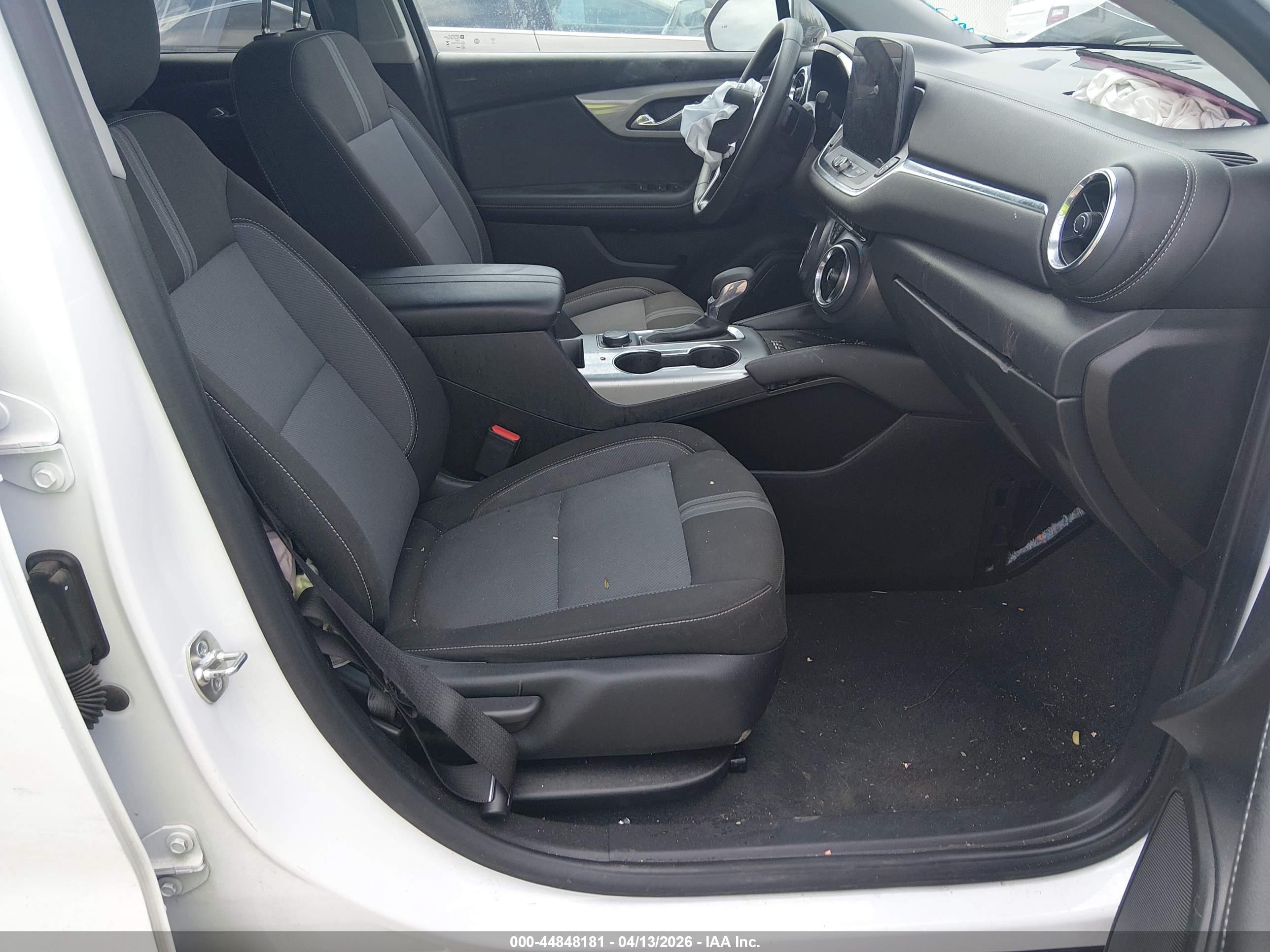 CHEVROLET BLAZER image 5