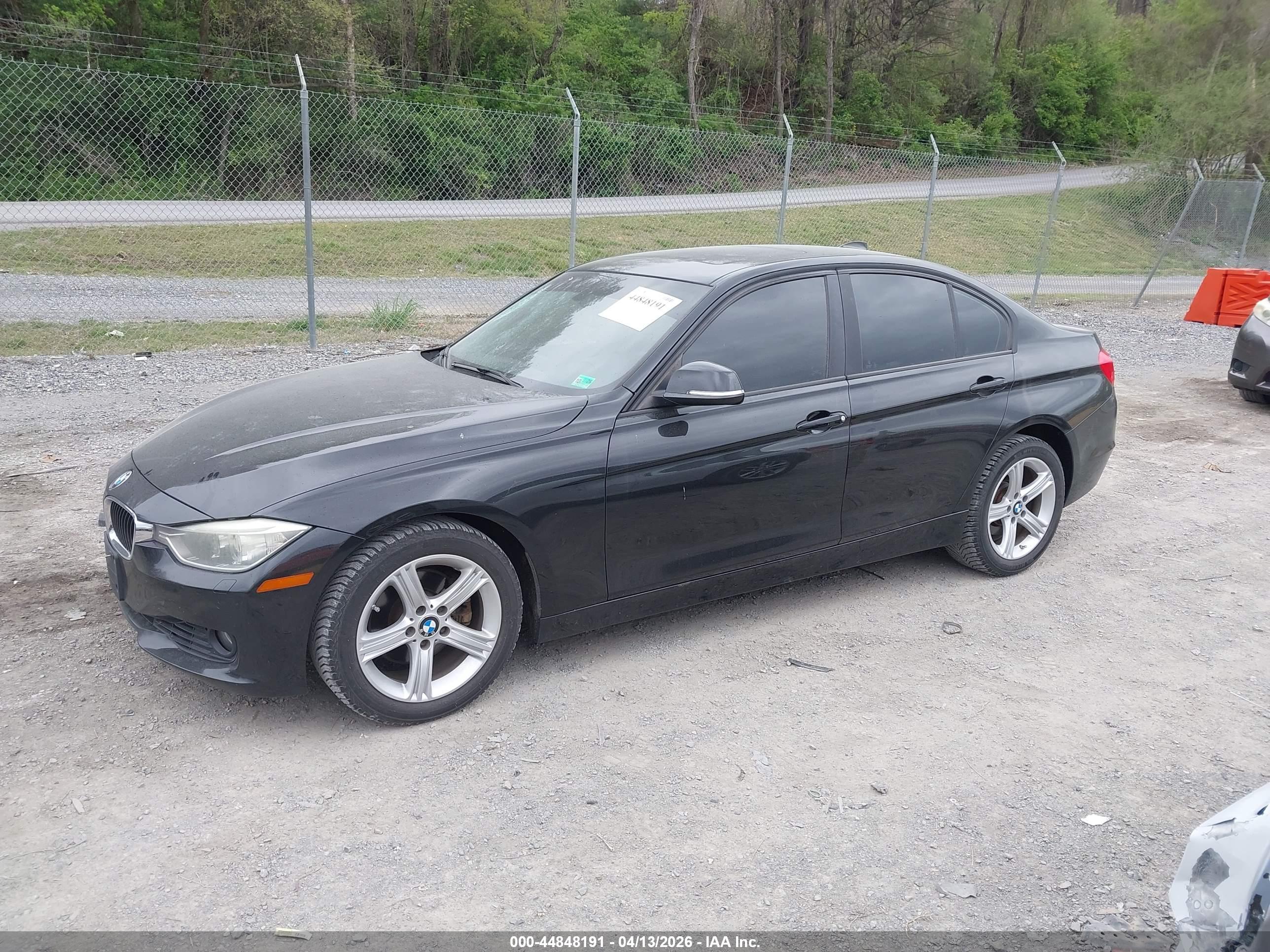 BMW 328I image 2