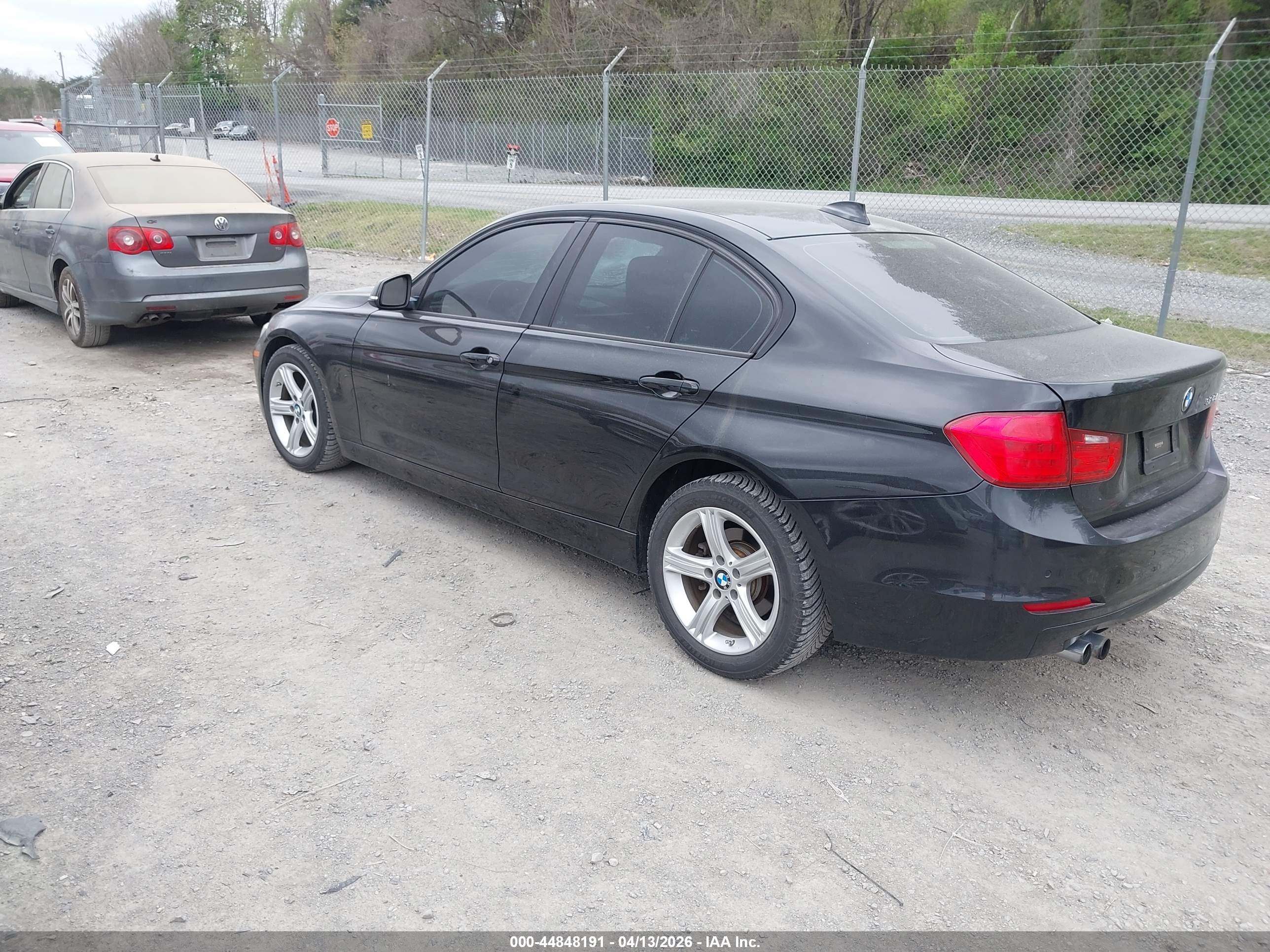 BMW 328I image 3