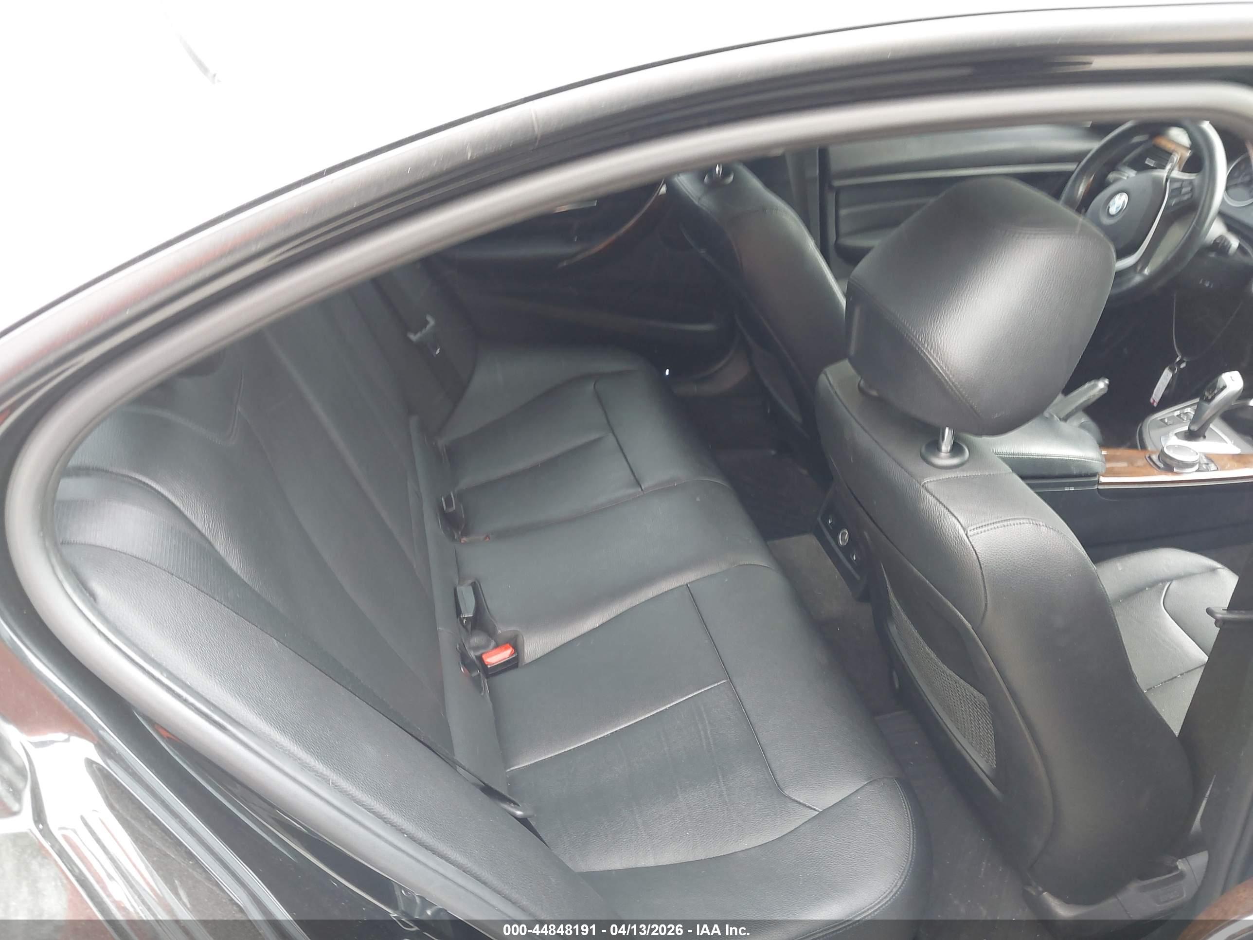 BMW 328I image 8