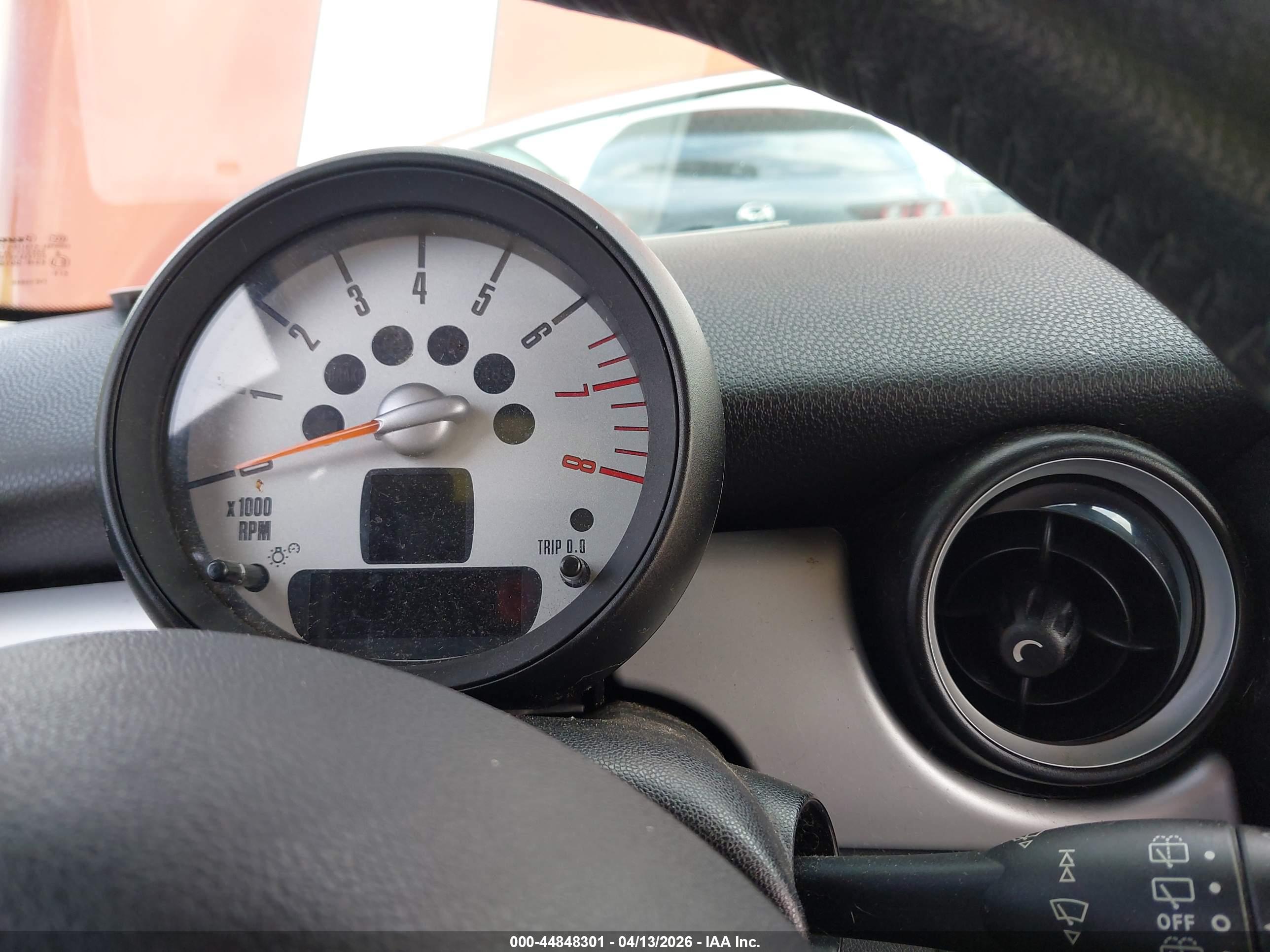 MINI COOPER image 7