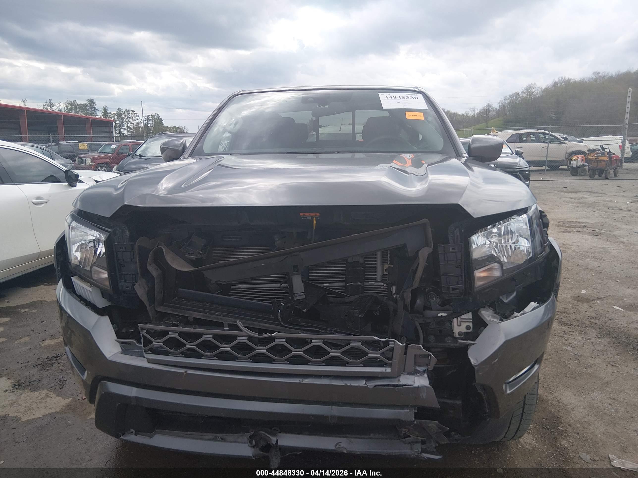 NISSAN FRONTIER image 6