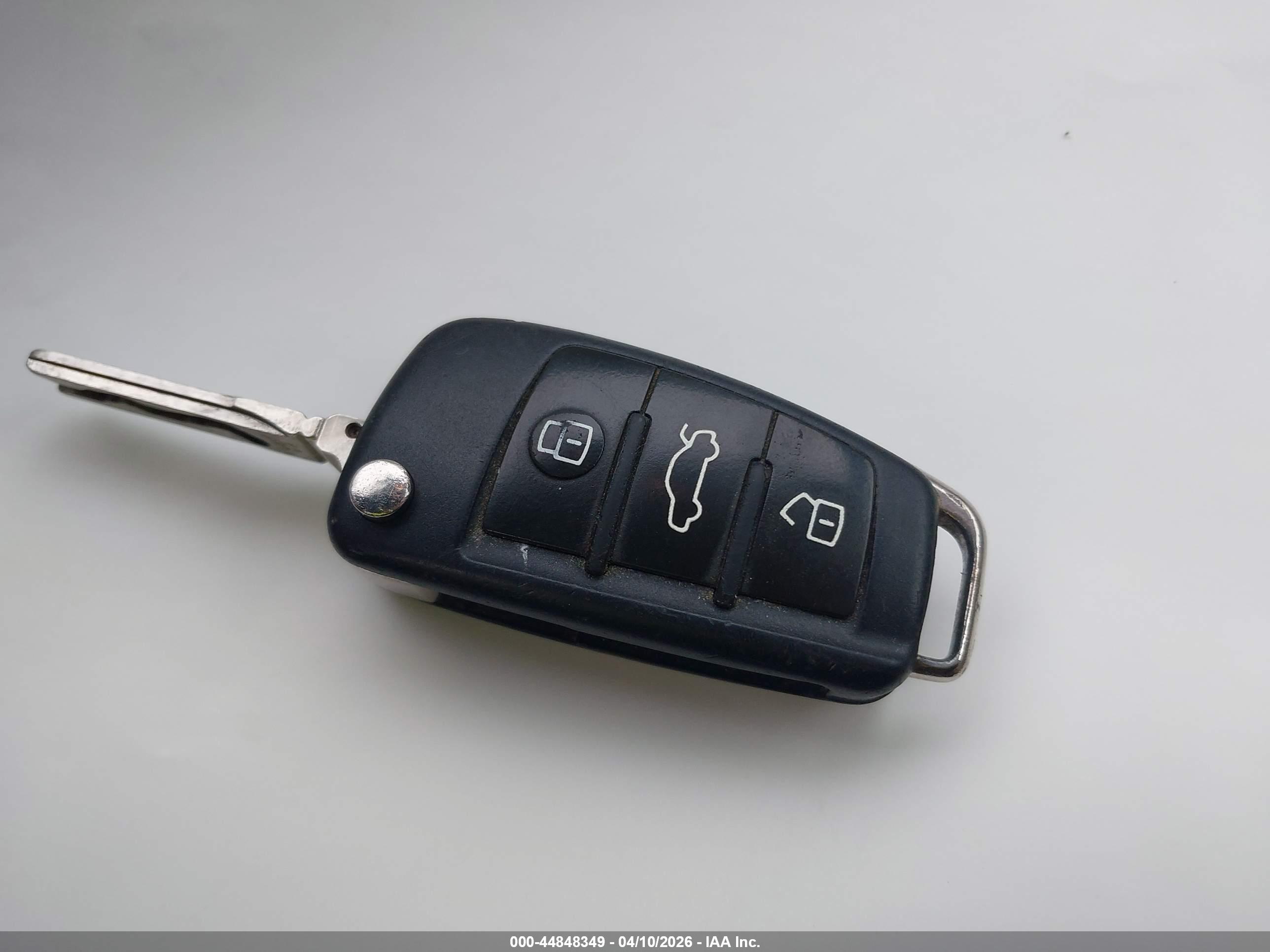 AUDI A4 image 11