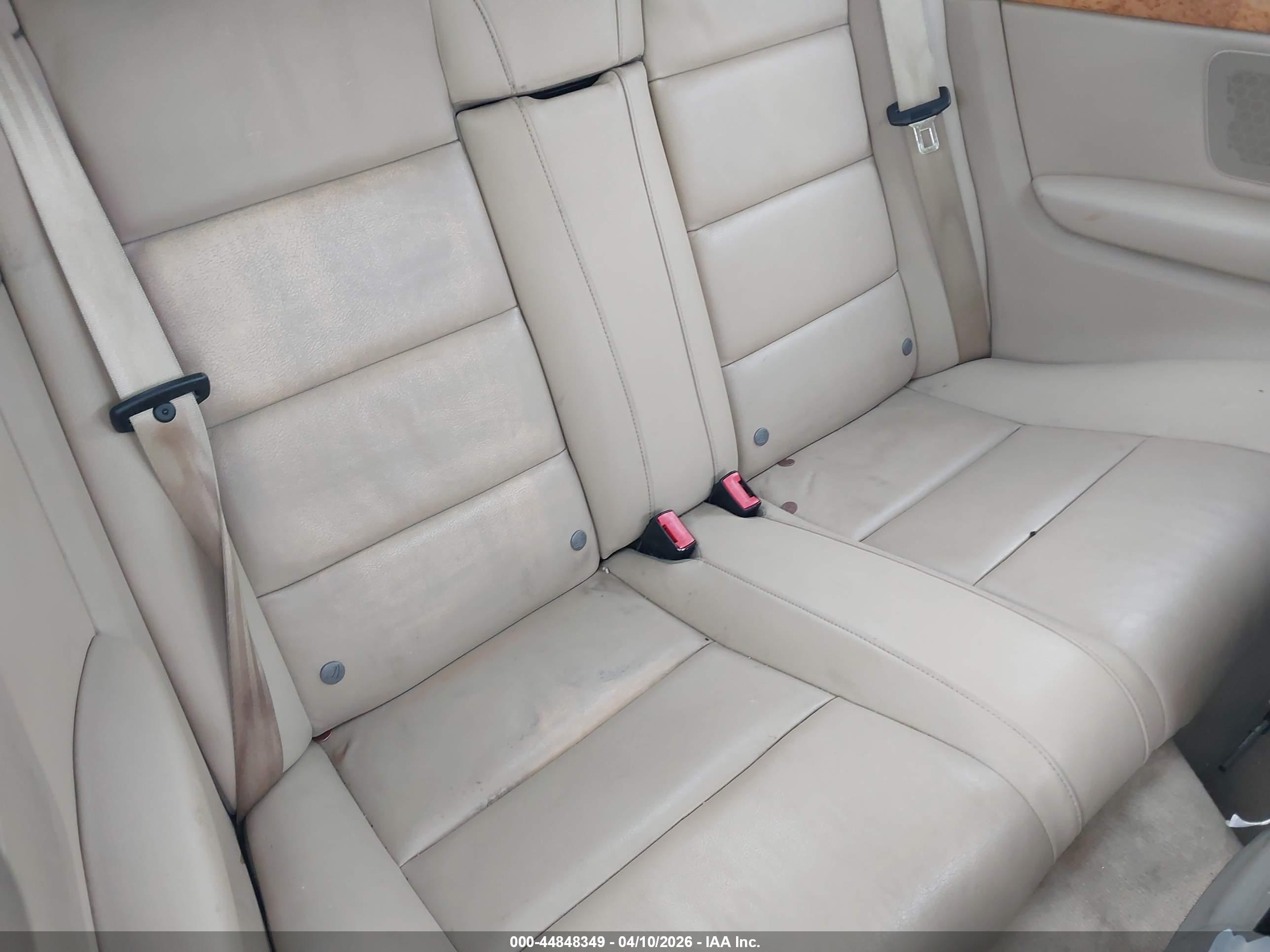 AUDI A4 image 8