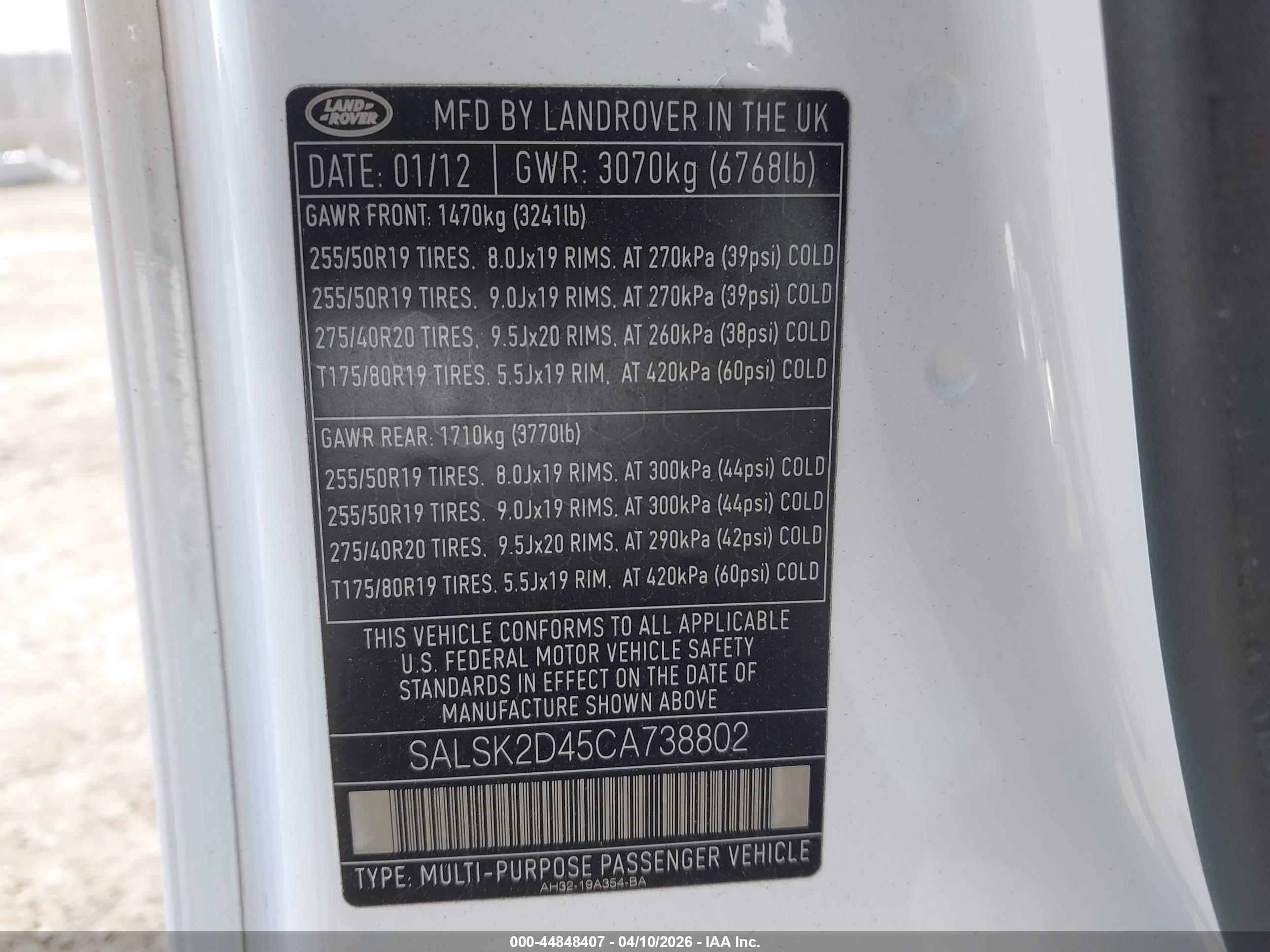 LAND ROVER image 9