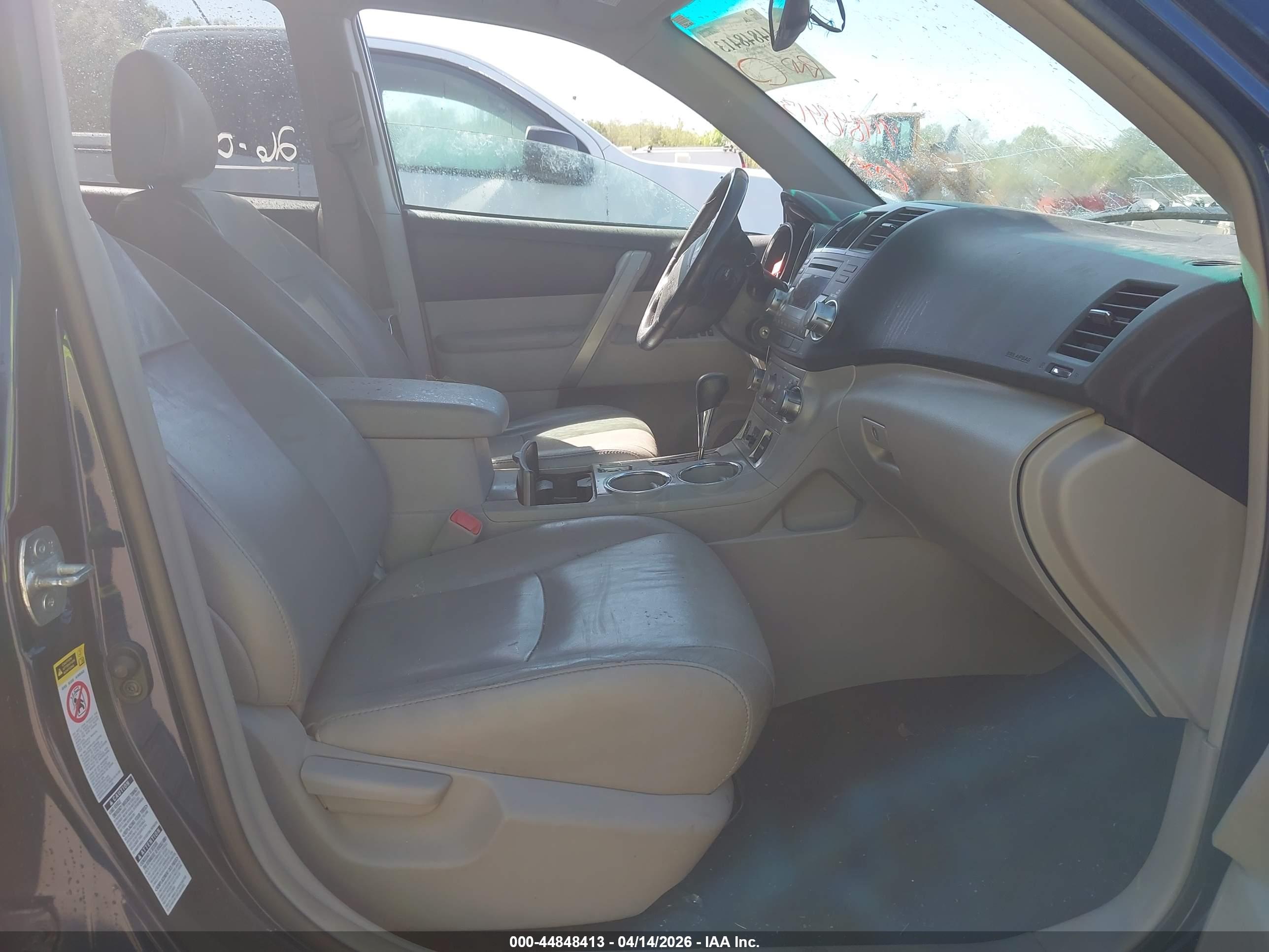 TOYOTA HIGHLANDER image 5