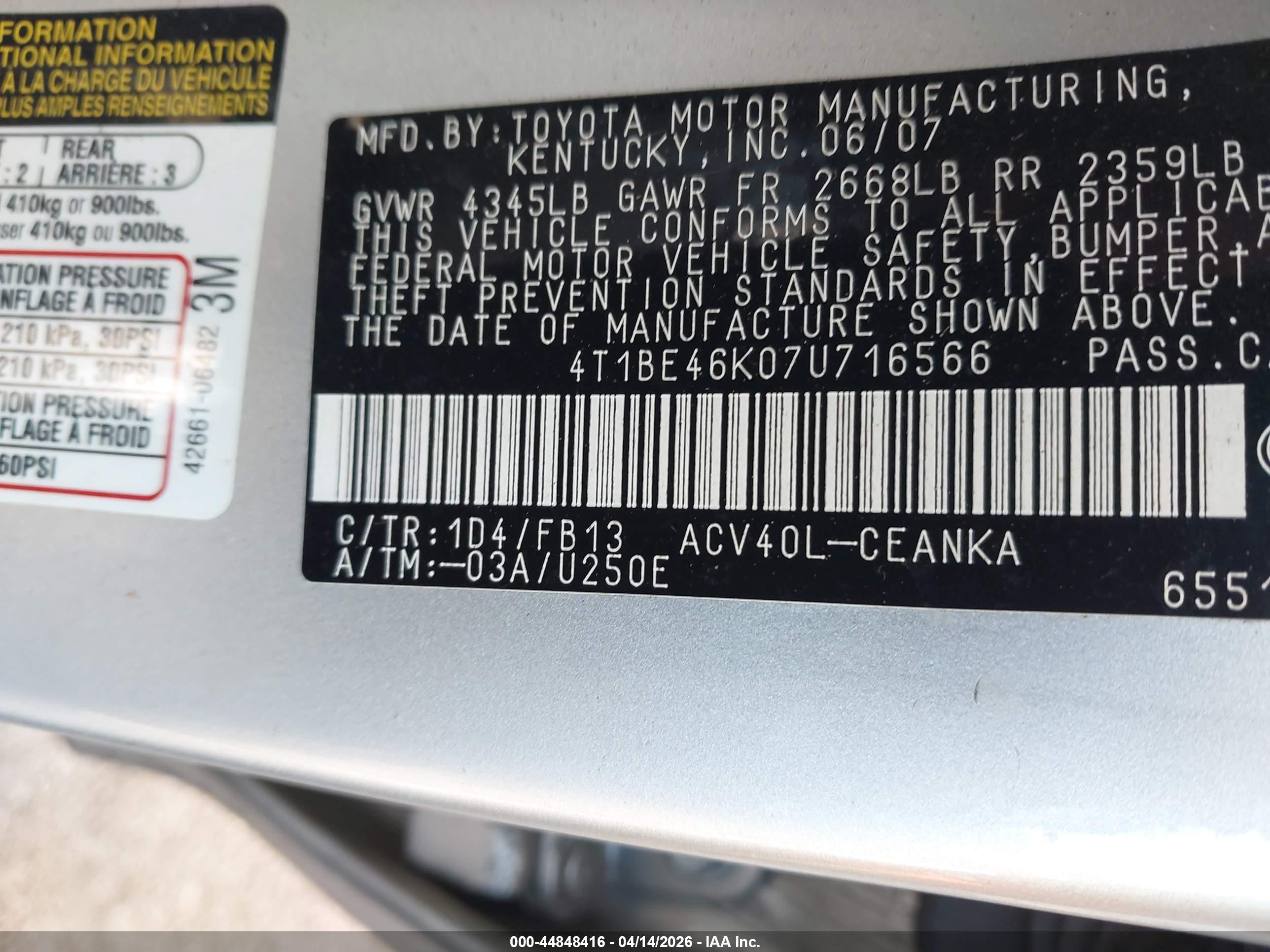 TOYOTA CAMRY image 9