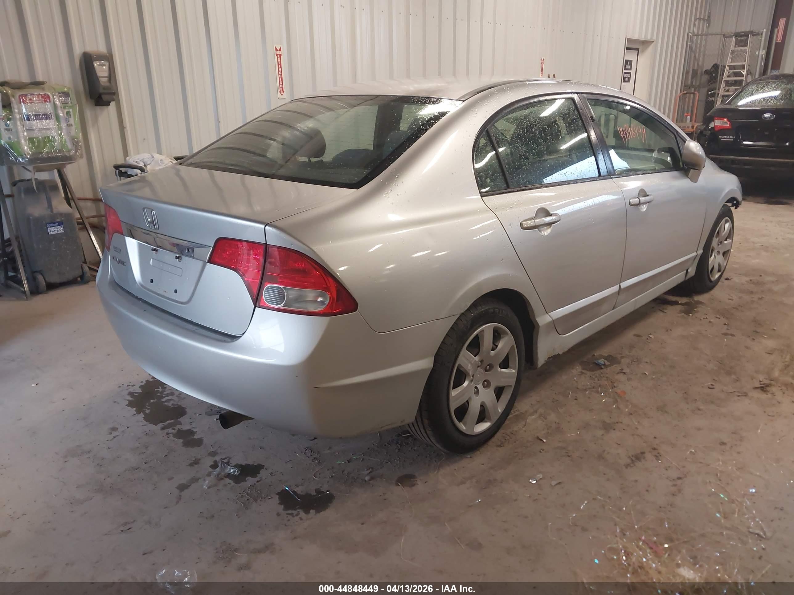 HONDA CIVIC image 4