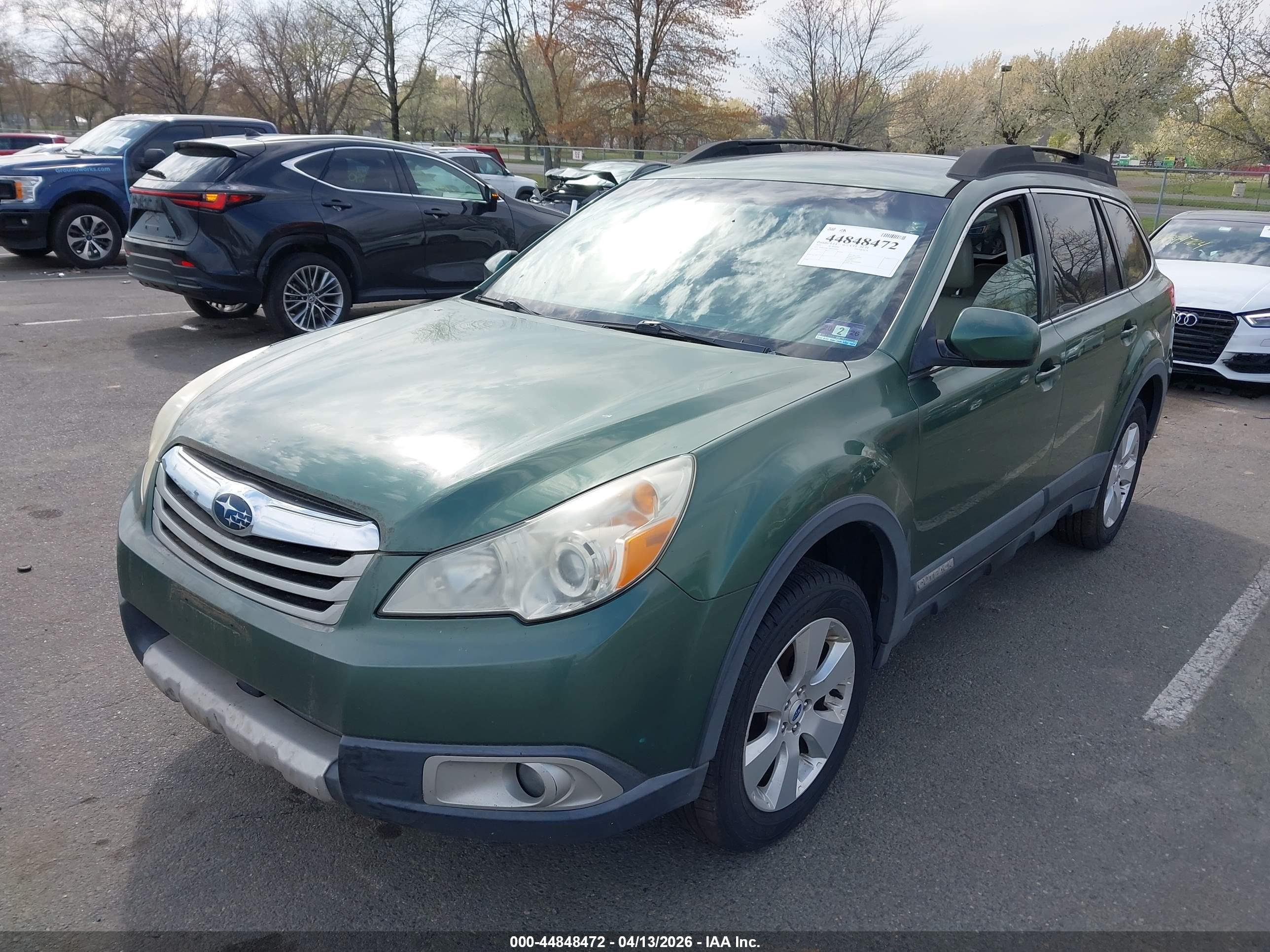 SUBARU OUTBACK image 2