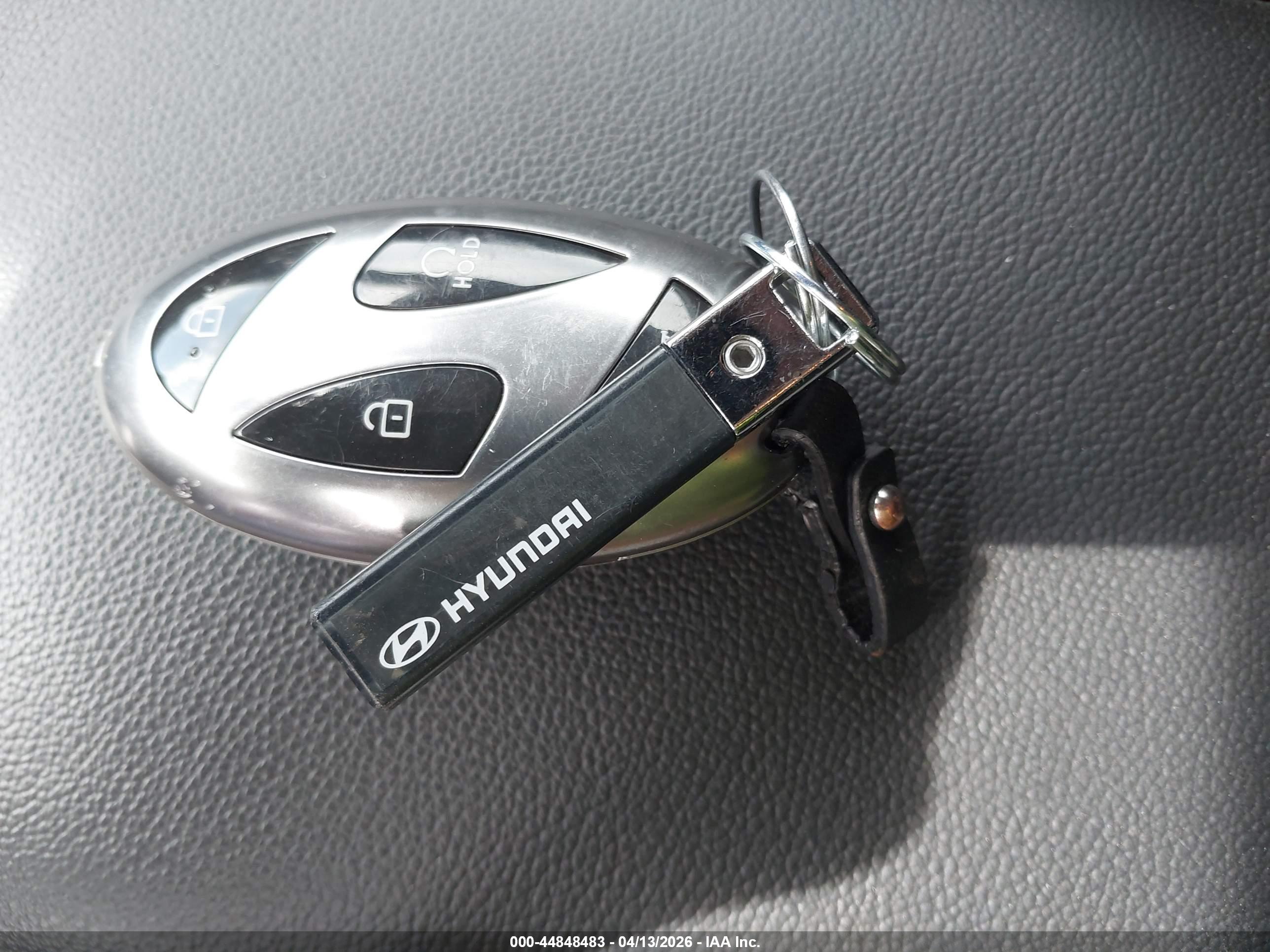 HYUNDAI ELANTRA image 11