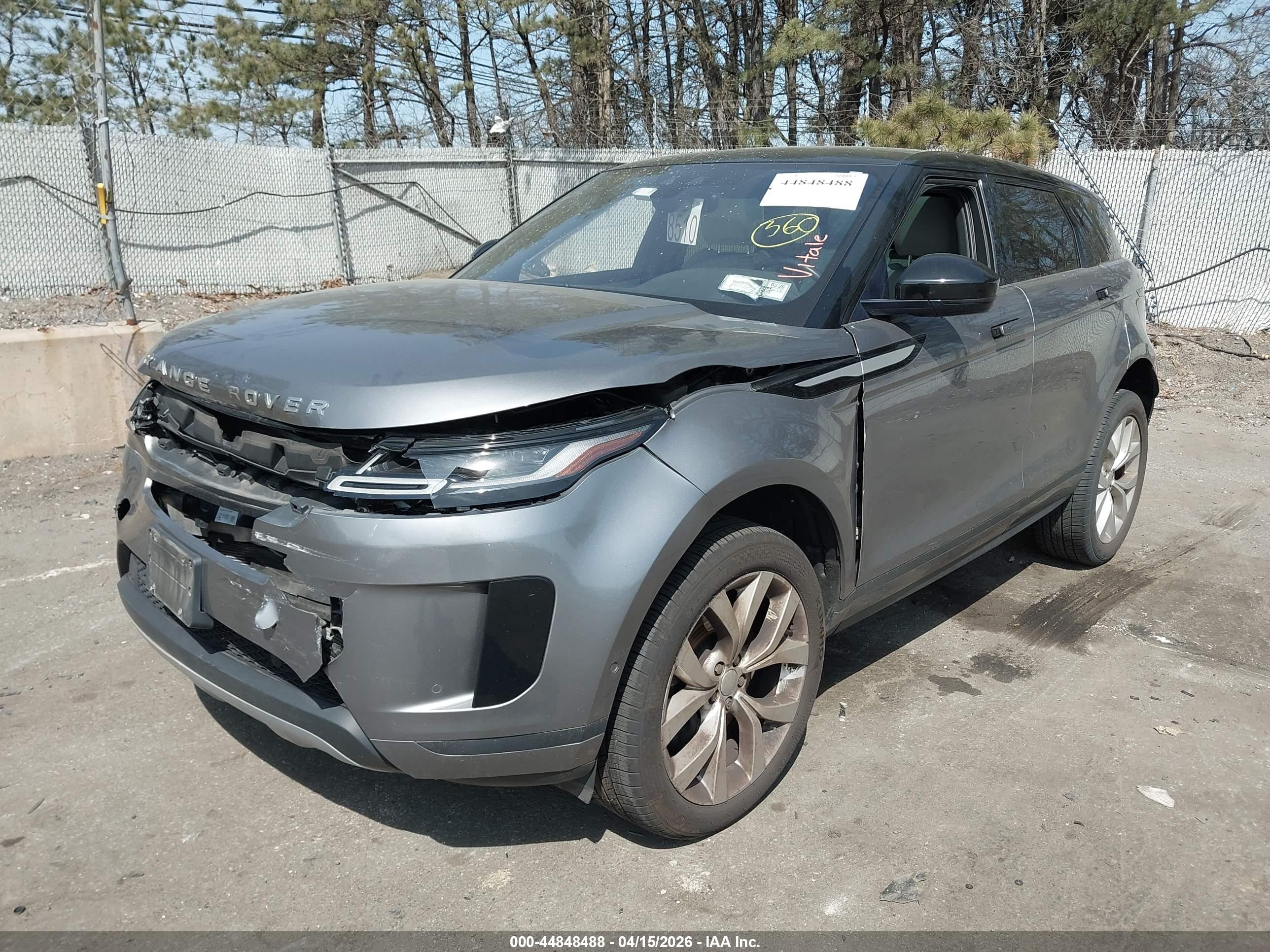 LAND ROVER image 2