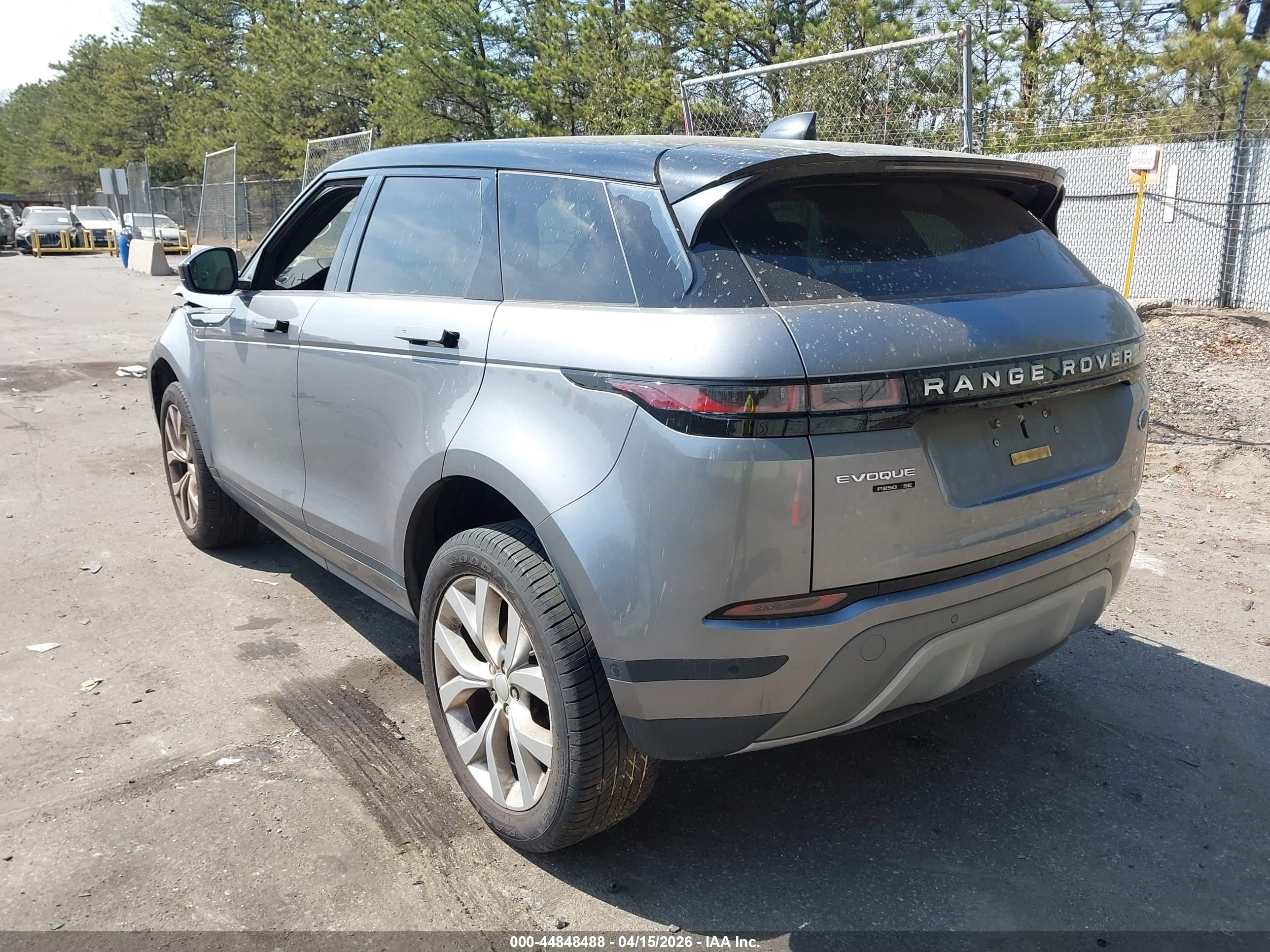 LAND ROVER image 3